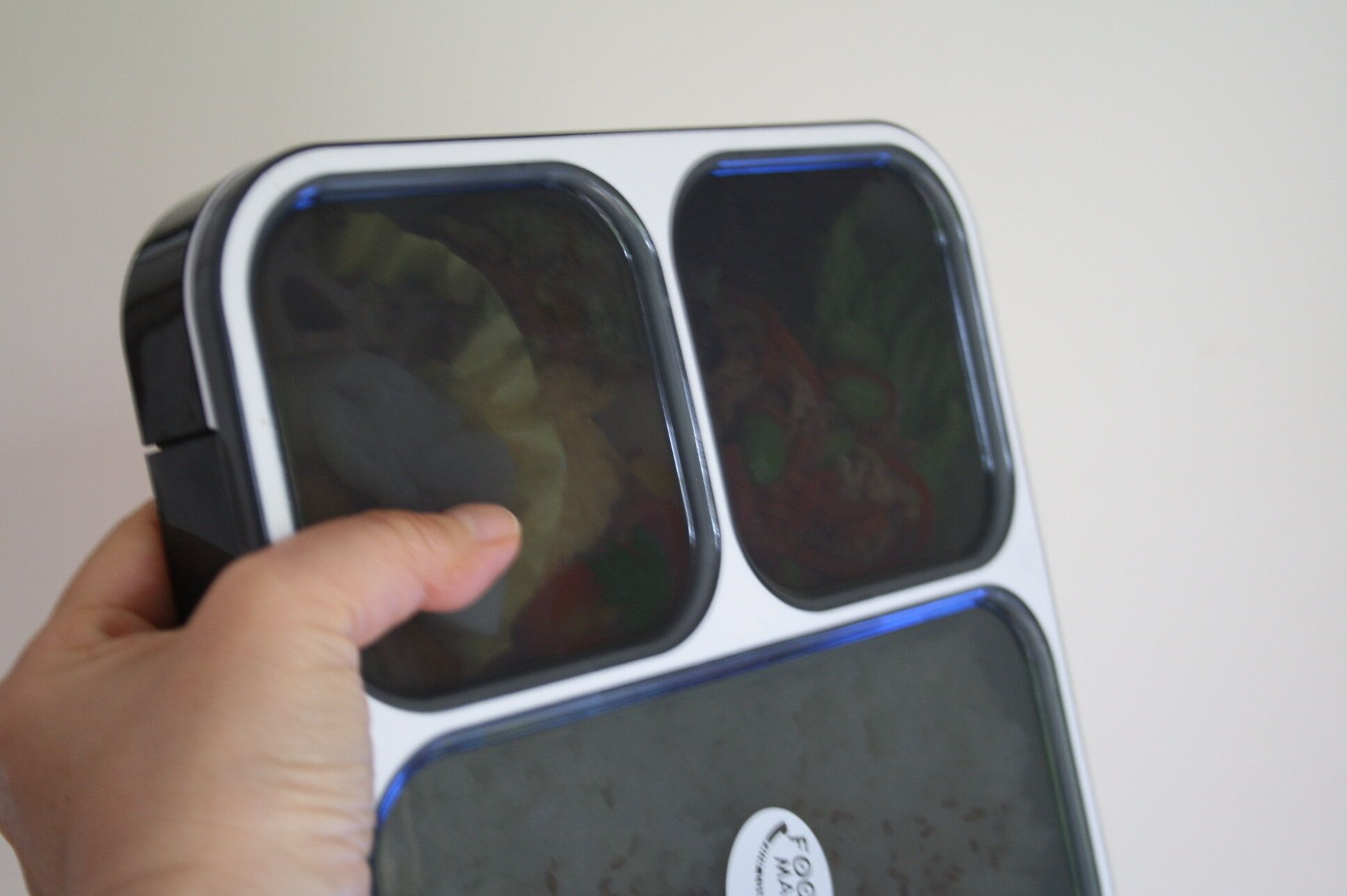 【楽天で見つけた！】もう液だれに悩まない！立てて運べるお弁当箱があるなんて