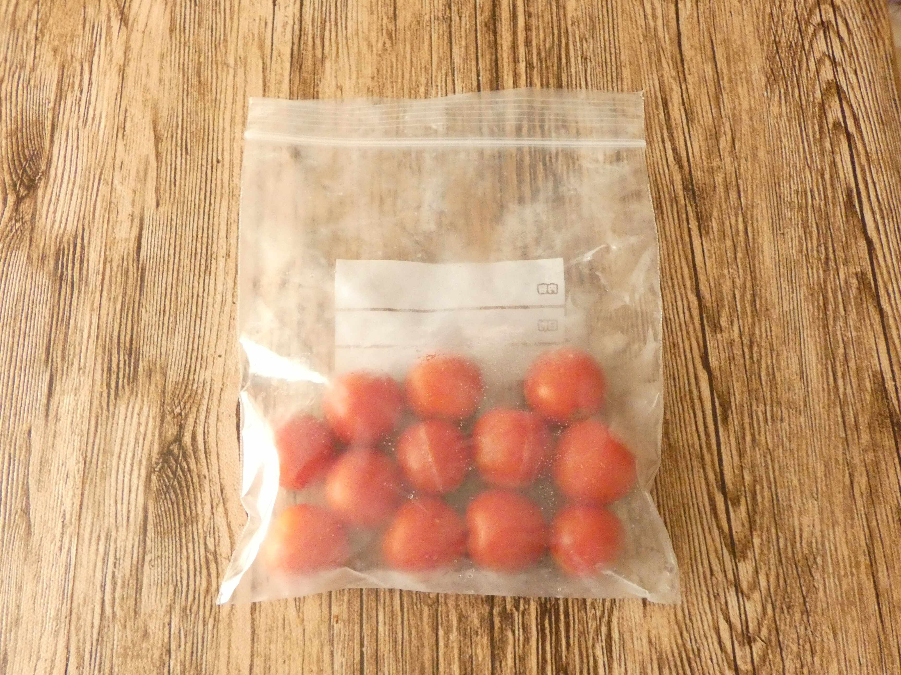 ミニトマトは○○保存がオススメ！夏にぴったりの冷たい一品が簡単に作れる