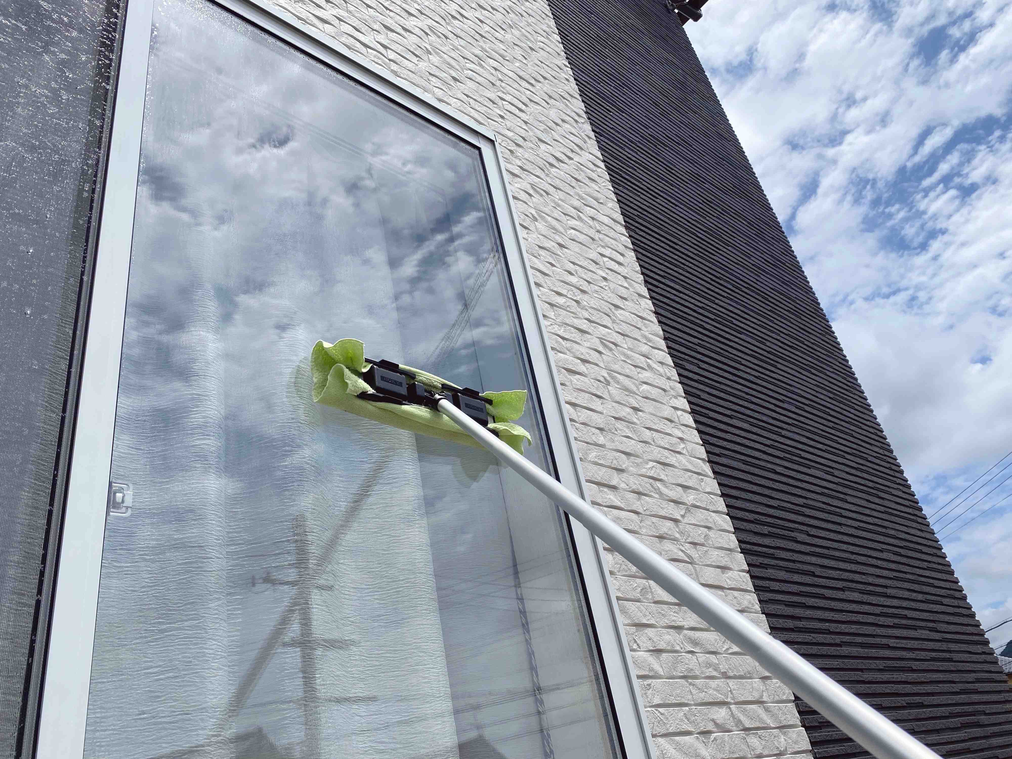 【窓掃除】自分史上最高にラクな方法をようやく見つけた！四苦八苦していた過去にさようなら