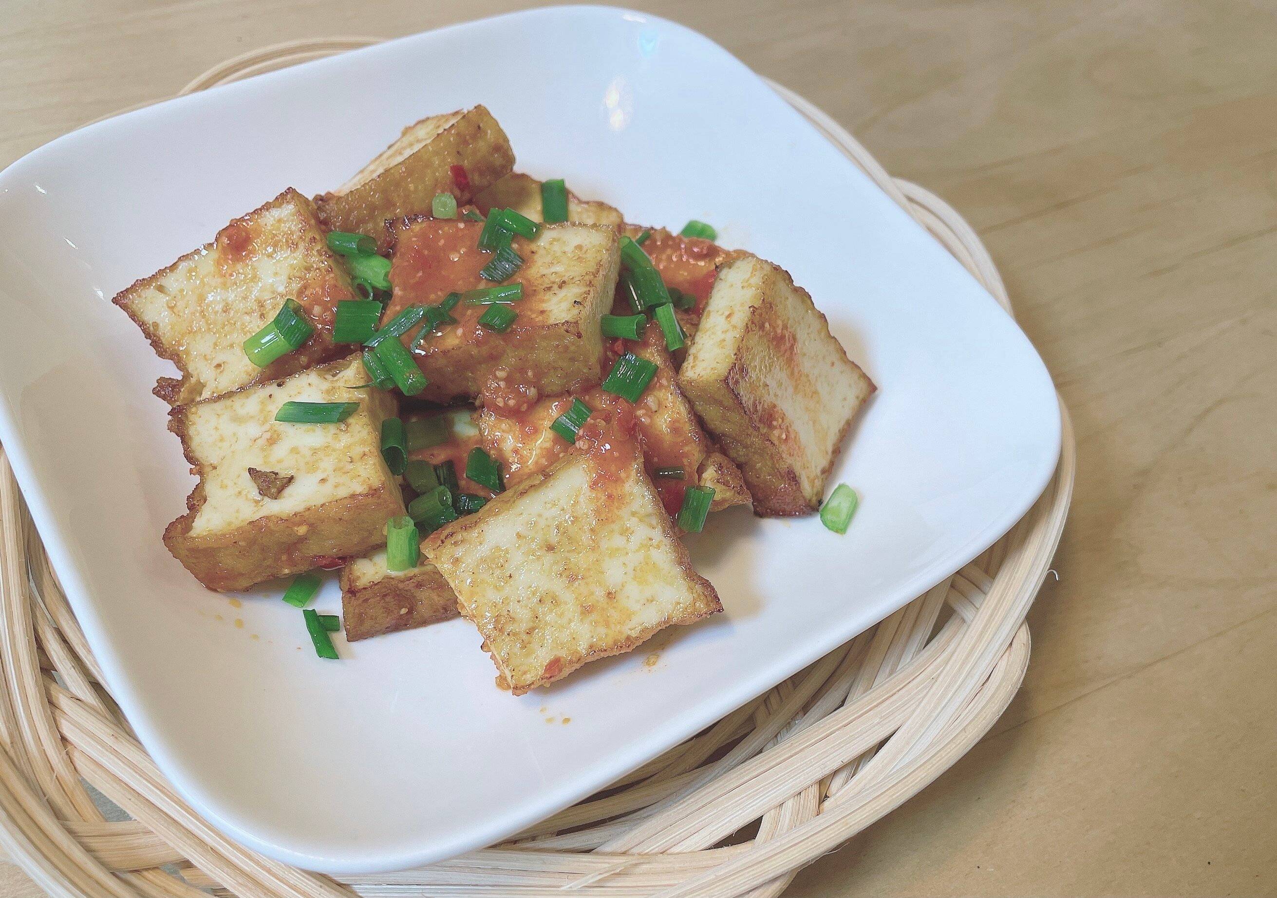 韓国マニアも見たことがなかった！【三代目茂蔵】の厚揚げのキムチ漬けが超絶品！