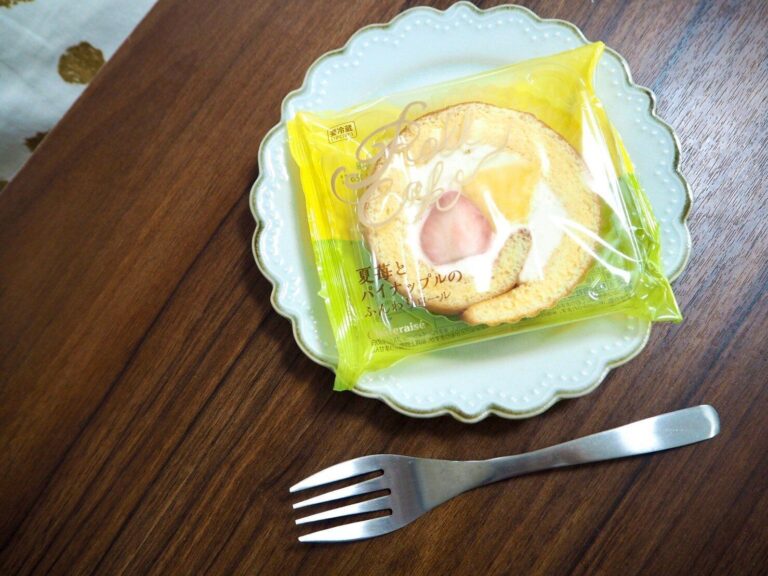 シャトレーゼ「正直ちょっと高い！？」と思ったけど…やっぱり食べたい♡ロールケーキ期間限定の夏味