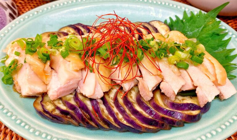 〇〇で柔らかく！野菜もたくさん食べれるレンチンよだれ鶏のレシピ