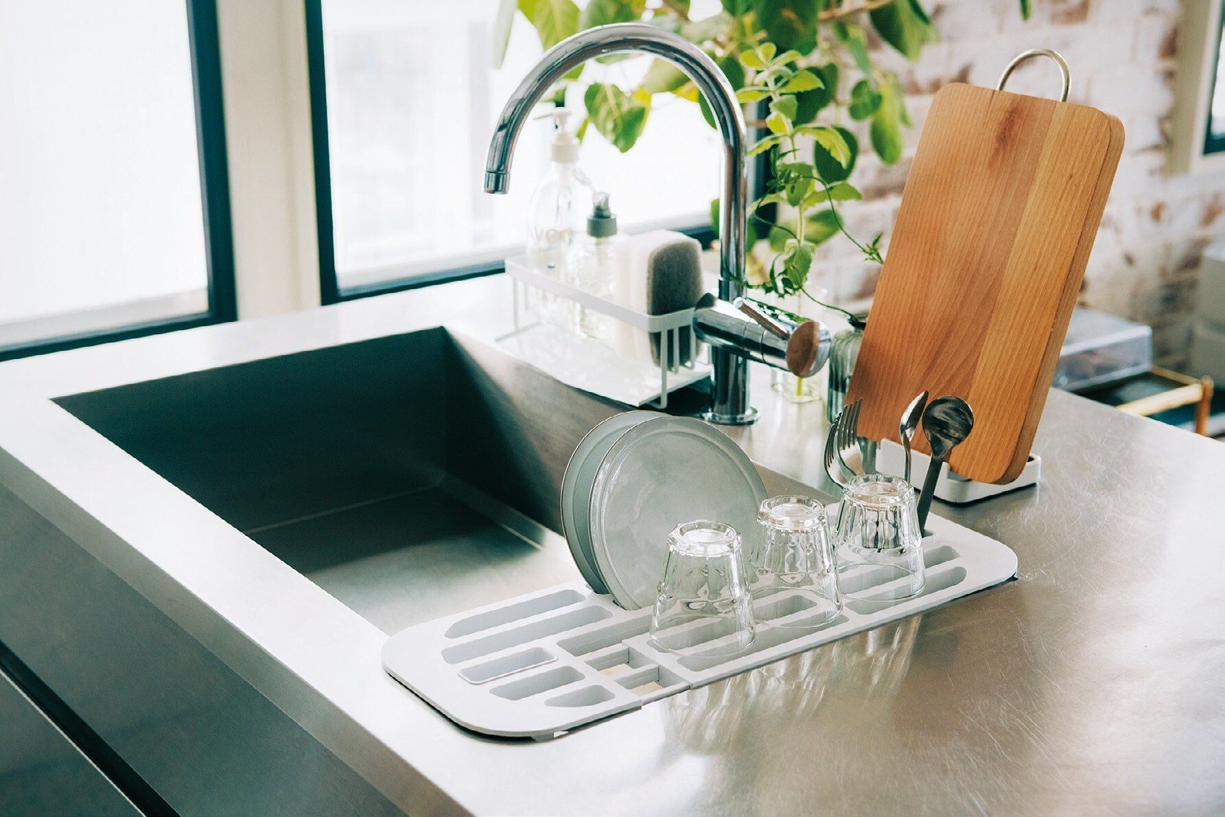 マニアが厳選！話題の「山崎実業」でキッチンの不快なアレ解決します！