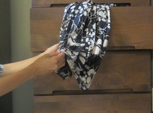 流行遅れなのに捨てられない服……円満にお別れする方法3