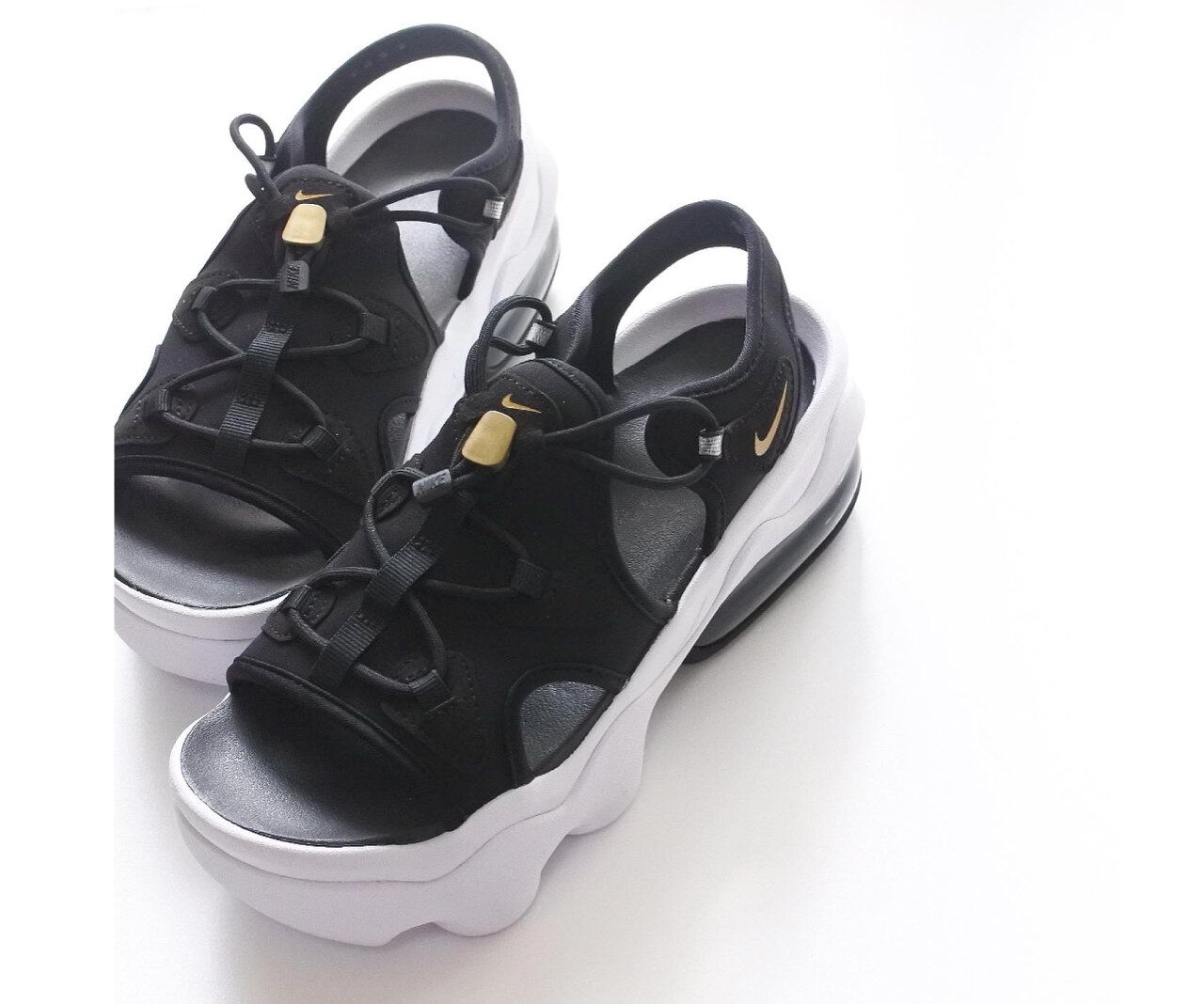 SNSで大人気のスポーツサンダル「エアマックスココ」アラフォーが履いてみた