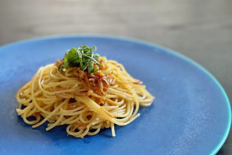 疲れた日こそ簡単おうちごはんでゆっくり休もう！10分以内に完成する簡単麺レシピ3選