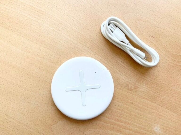 寝る前のプチストレスが解消された～！無印良品のスマホに便利なアイテム