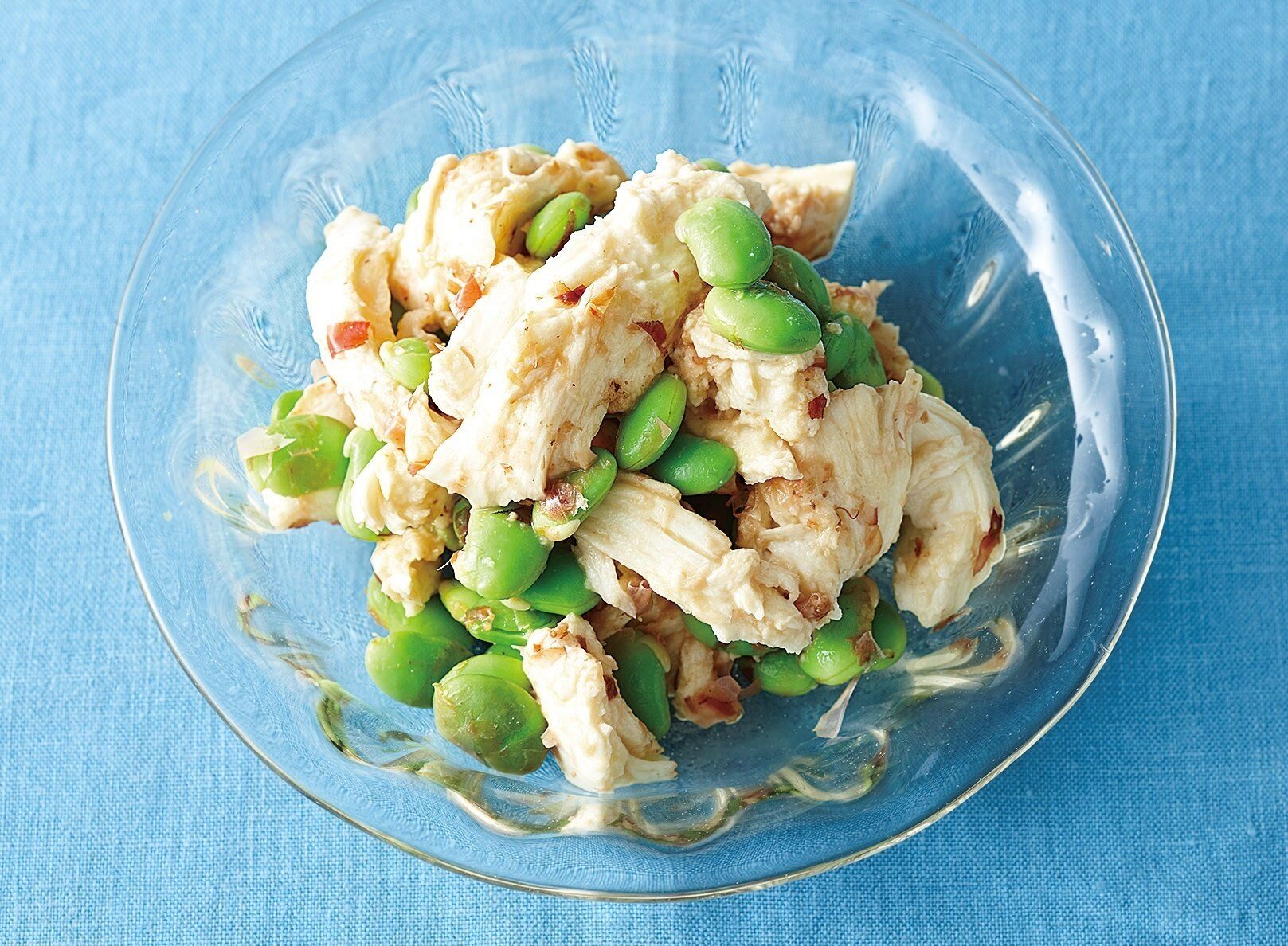 ご飯にもワインにも合う一品♪枝豆とモッツァレラのおかかじょうゆ