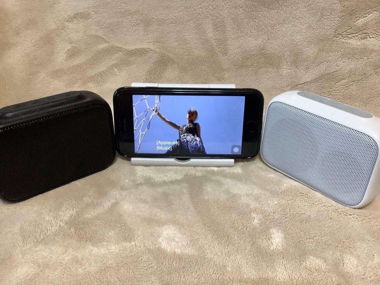 2台そろえるとスゴイことに……!?進化が止まらないダイソーの最新スピーカーをレビュー