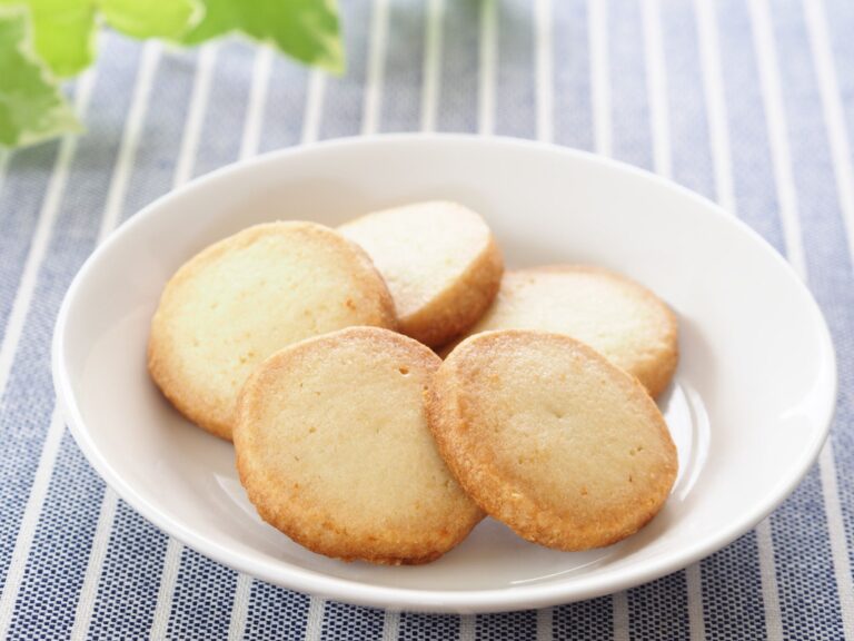 【管理栄養士監修】「クッキー」は太りやすい？気になるカロリーと炭水化物量まとめ