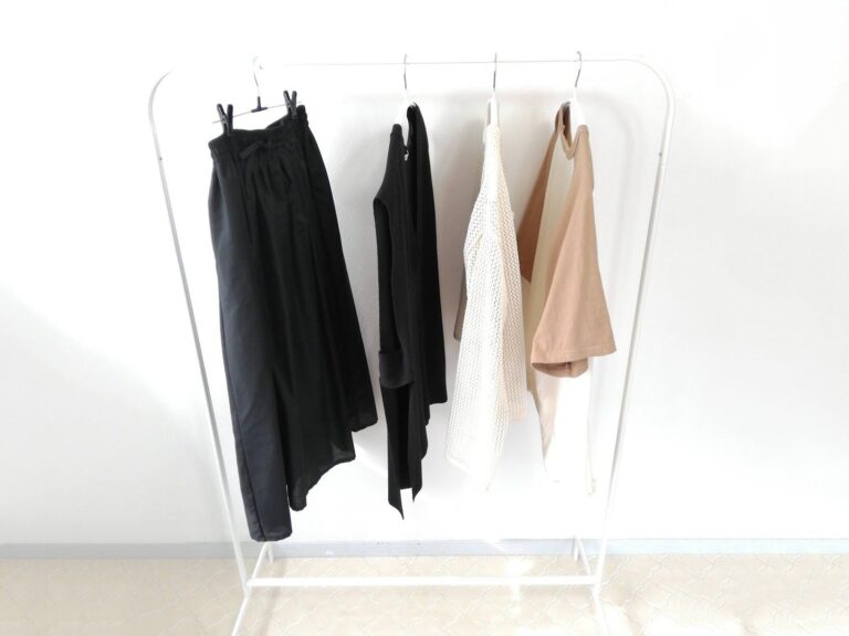 【IKEA】なんと999円！シンプルおしゃれな「洋服ラック」をレビュー