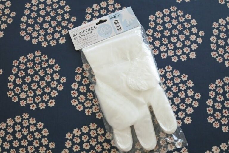 【ダイソー】使いたい時にパッと取れて掃除ができる！便利すぎる使い捨て手袋
