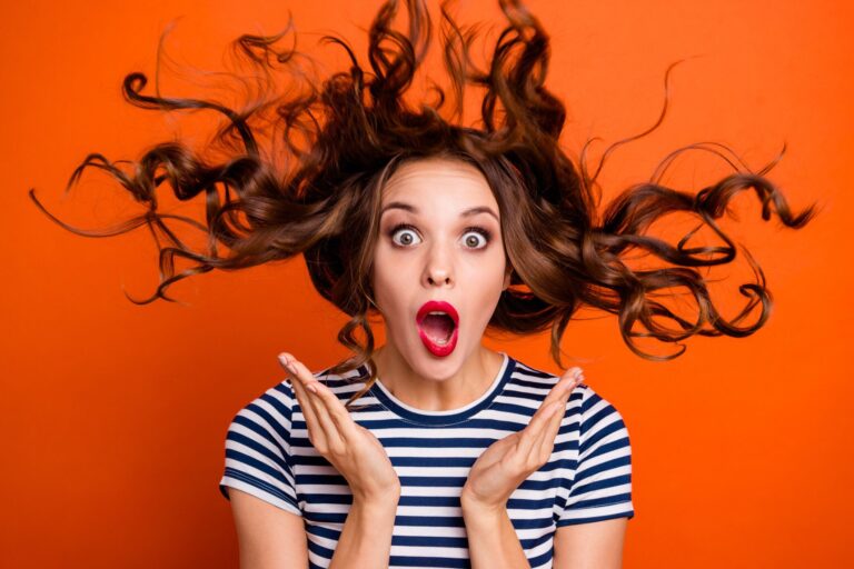 あなたのそのファッション、大丈夫？40代が着ると「イタイ」と思われてしまう3大NGファッション