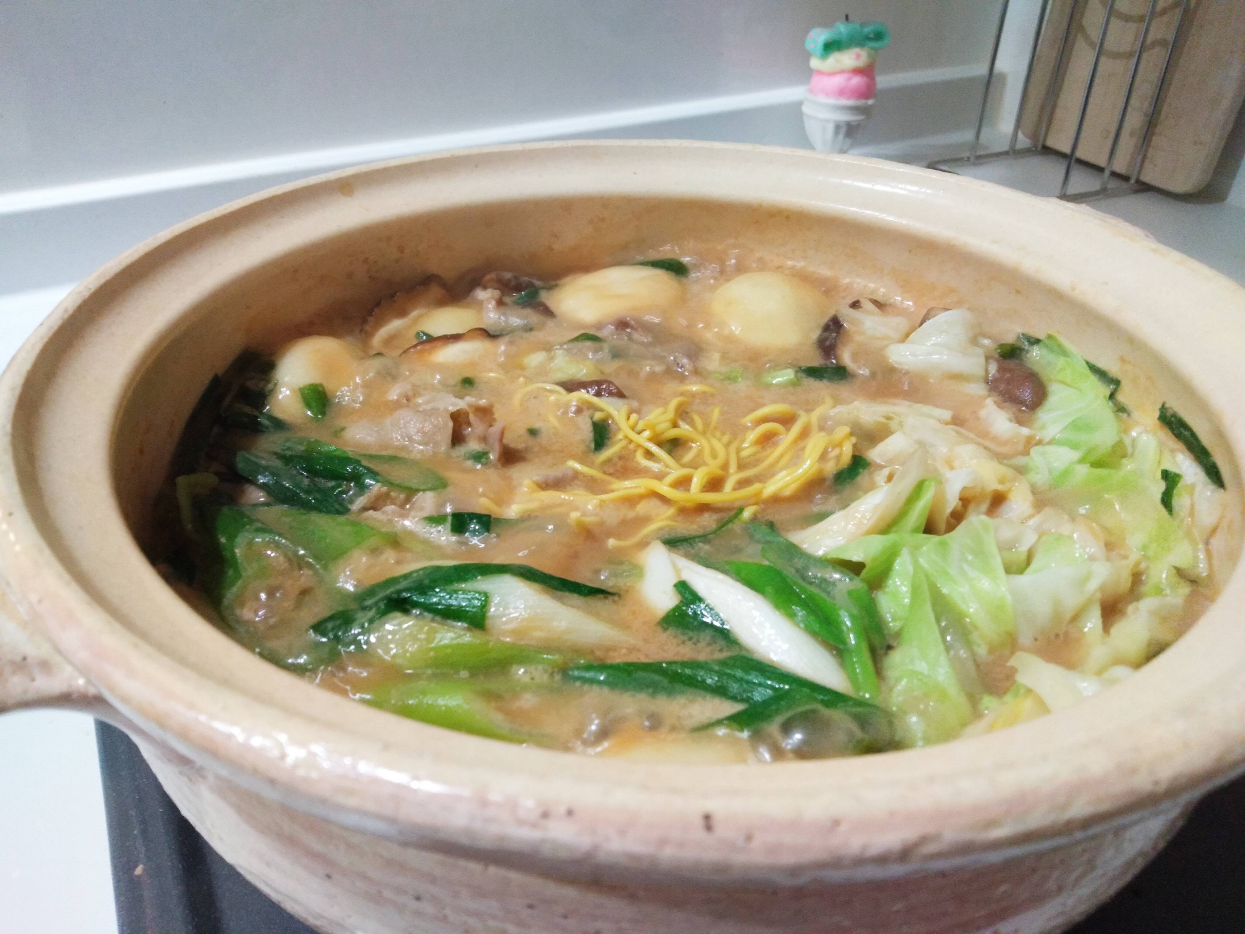 お鍋は大人の味！？子どももおいしく鍋を食べるには〇〇を先に入れよう！