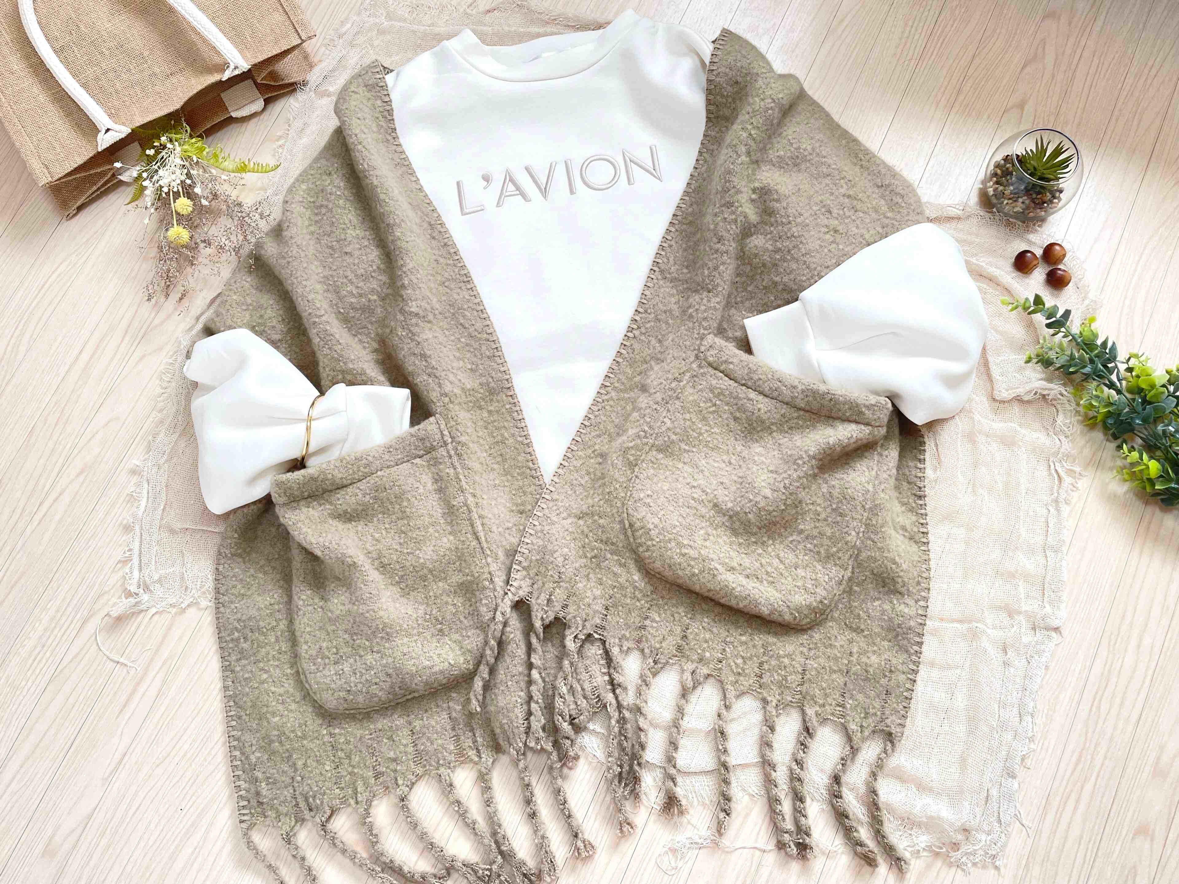 【しまむら】大人気！秋冬ファッションに大活躍のポケット付きストール！