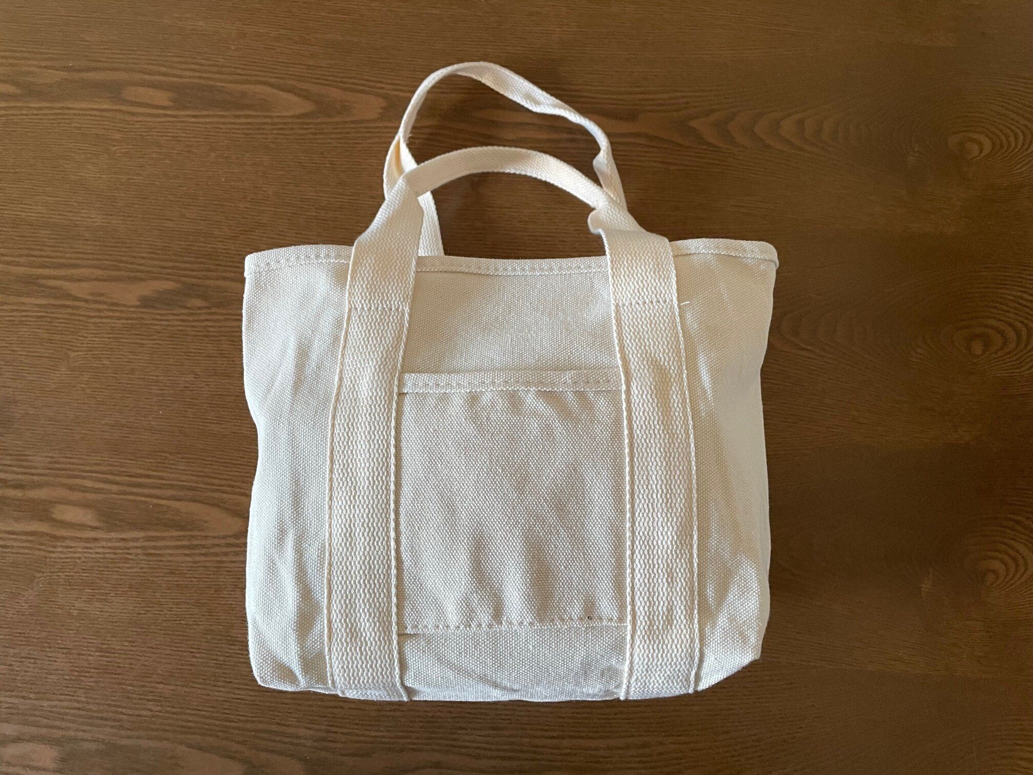 この値段でホントにいいの？シンプルかつ機能的なダイソートートバッグが最高！