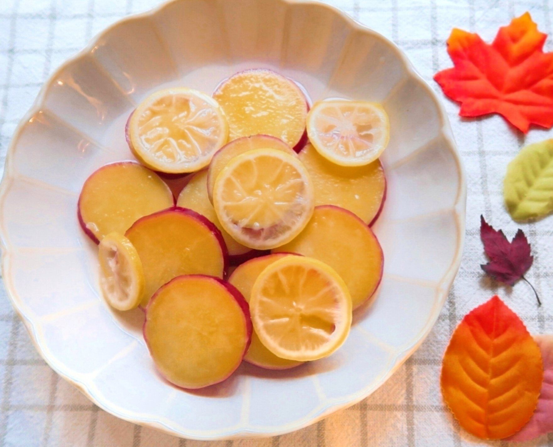 ホクホク食感がおいしい！秋の味覚を味わえる【さつまいものレモン煮】のつくり方