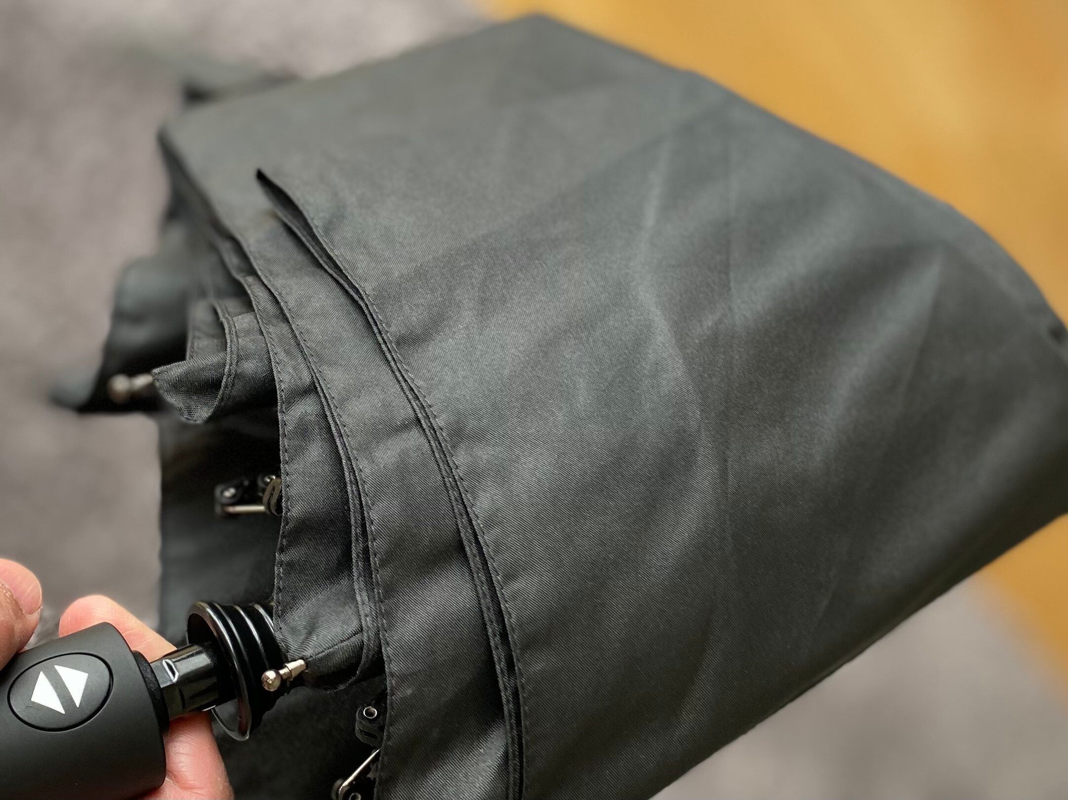 【傘の所有量目安は何本？】あえてコンビニで買う便利な傘