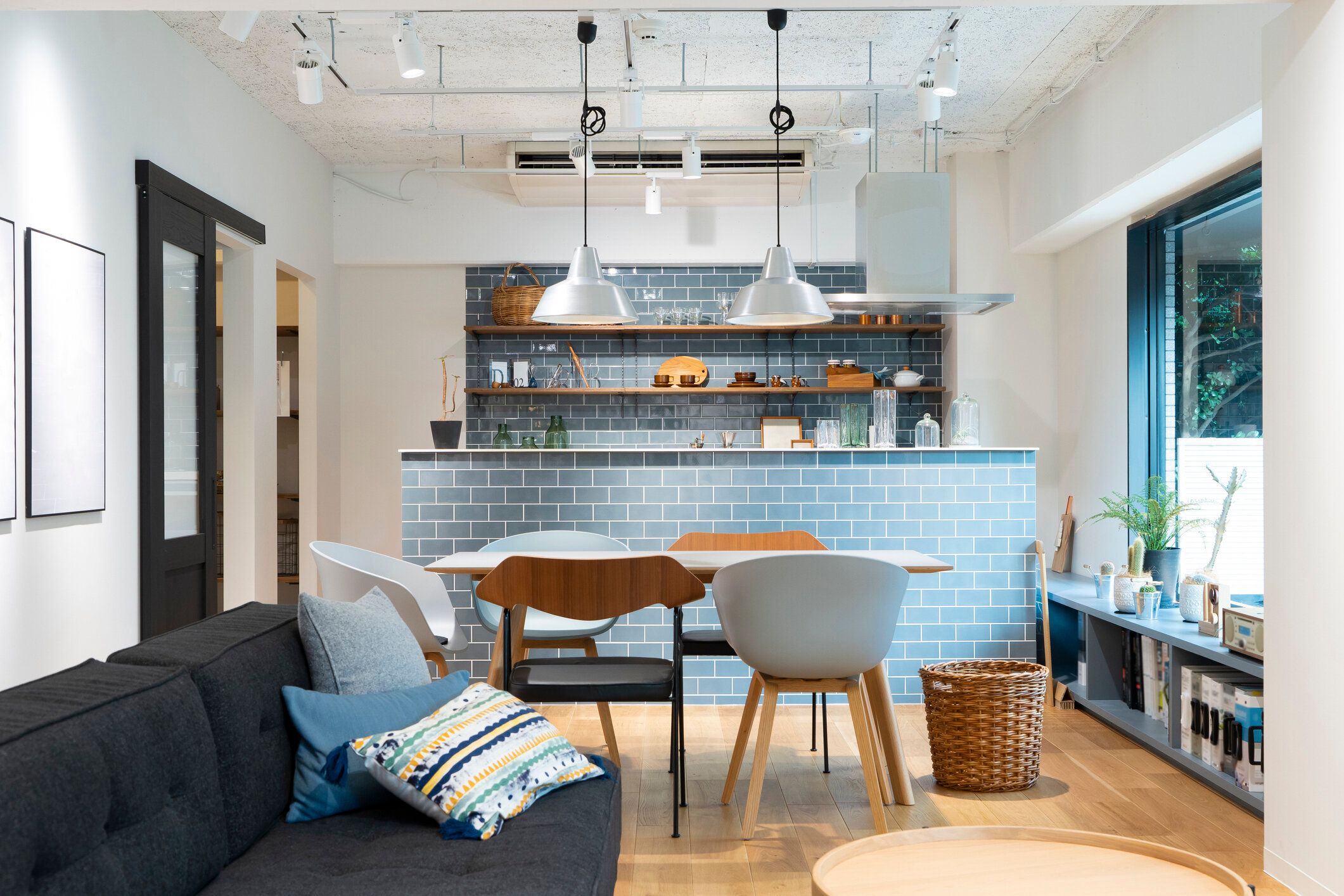 おすすめの「リビング風水」13選｜部屋を整えて運気をアップさせよう