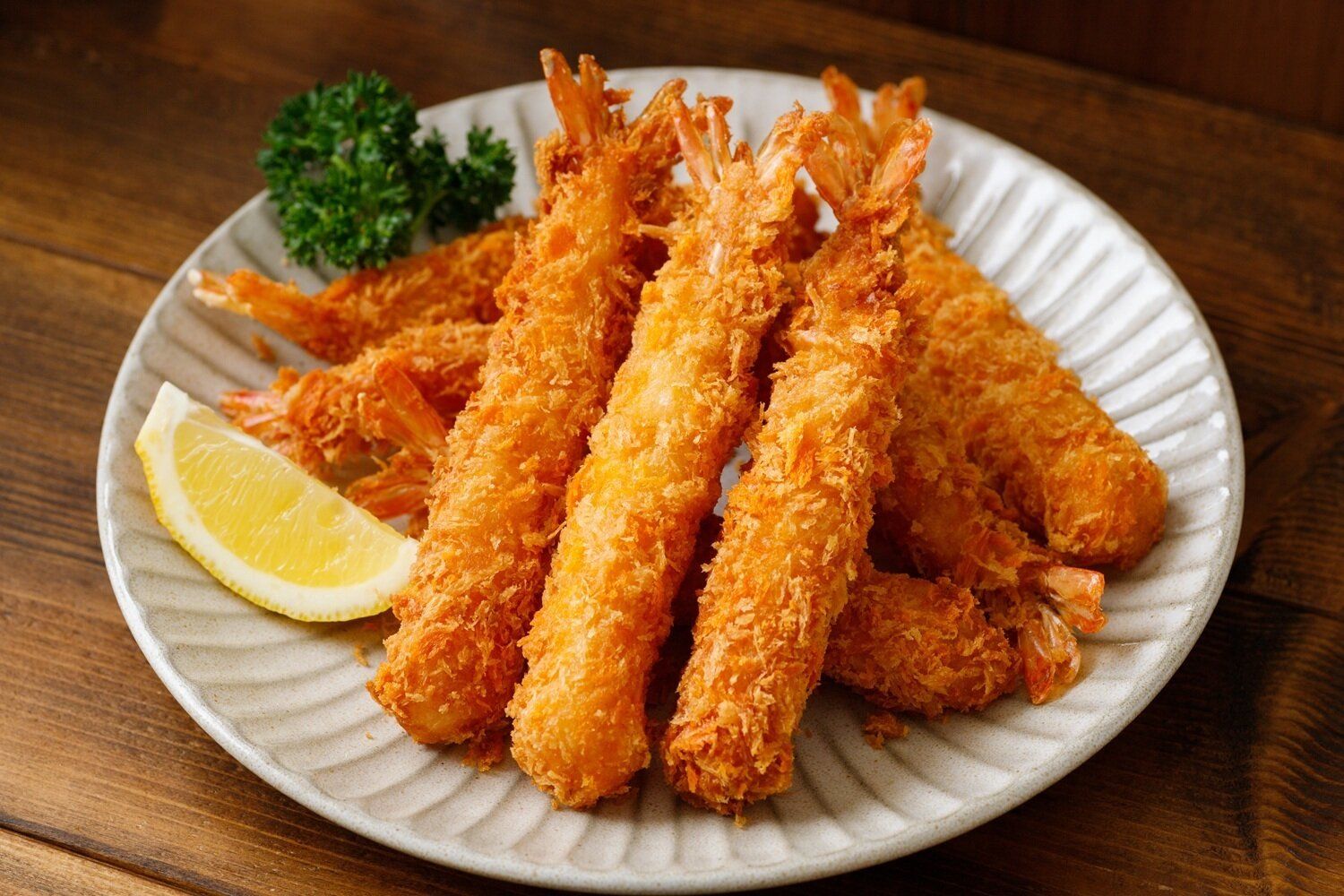 【管理栄養士監修】「エビフライ」は太りやすい？気になるカロリーと炭水化物量まとめ