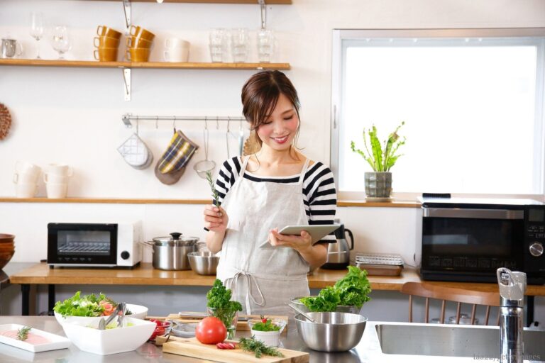 いつも清潔で使いやすいキッチン！すぐに真似できるコツ3つ