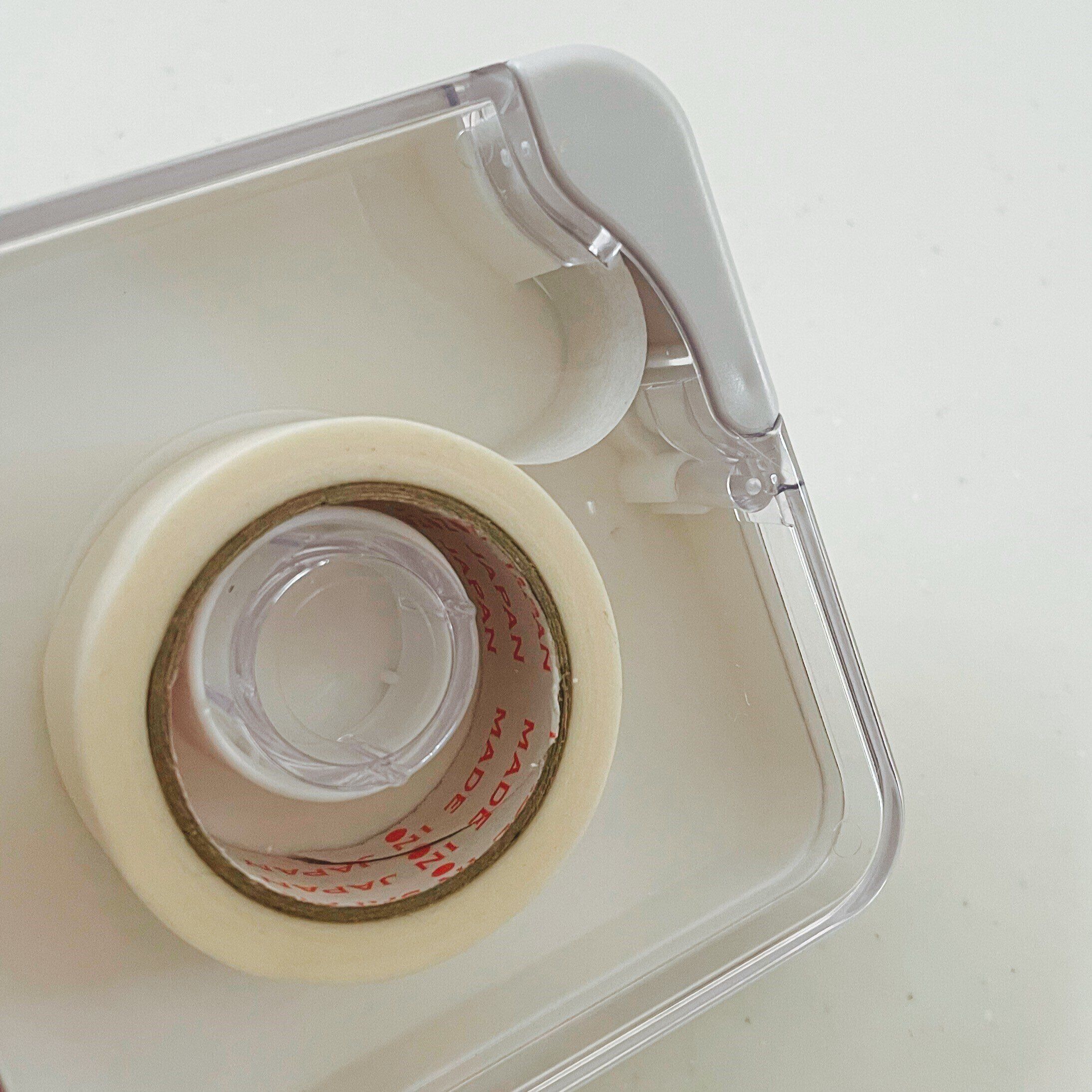 【キャンドゥ】ホコリから守りたい『サージカルテープ』専用ケースが出た！