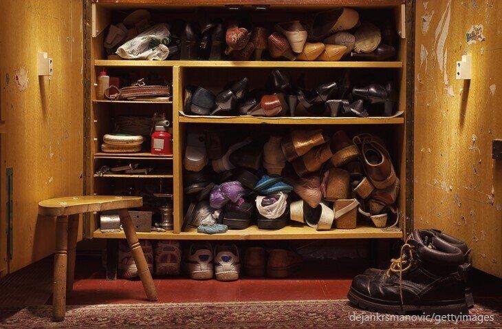 整理収納のプロ推奨！すぐに捨てた方がいい靴４選