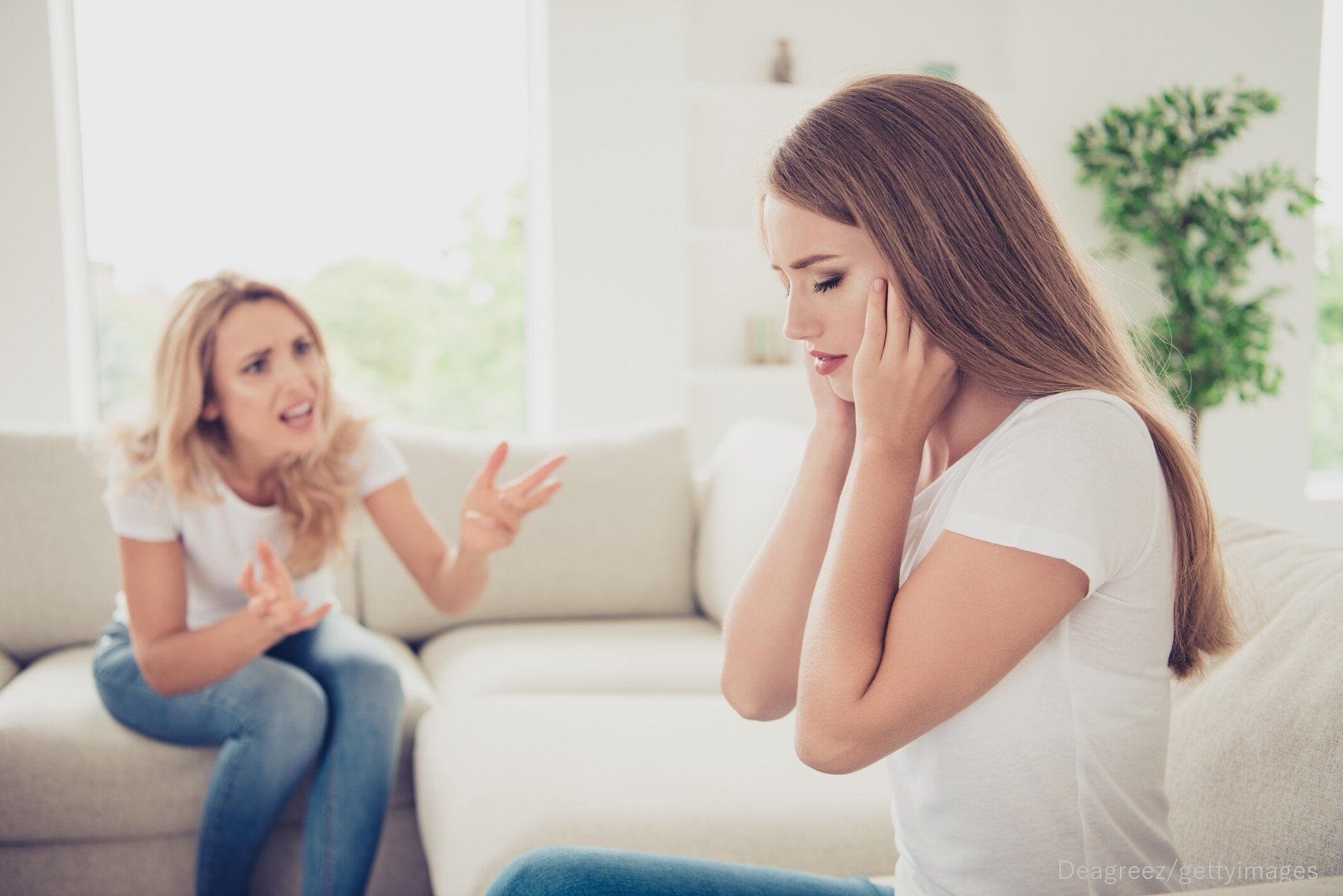 子どもの返事がいつも「別に」…その理由と解決策