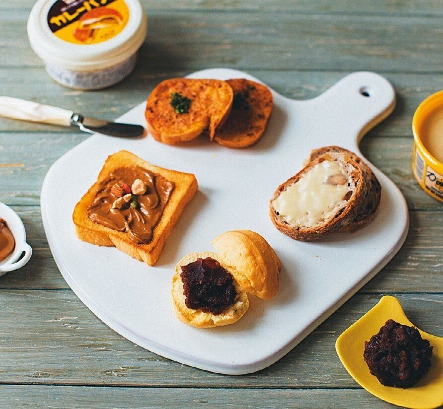 プチバイキング気分で楽しむ！KALDIのパンに塗る物食べ比べ