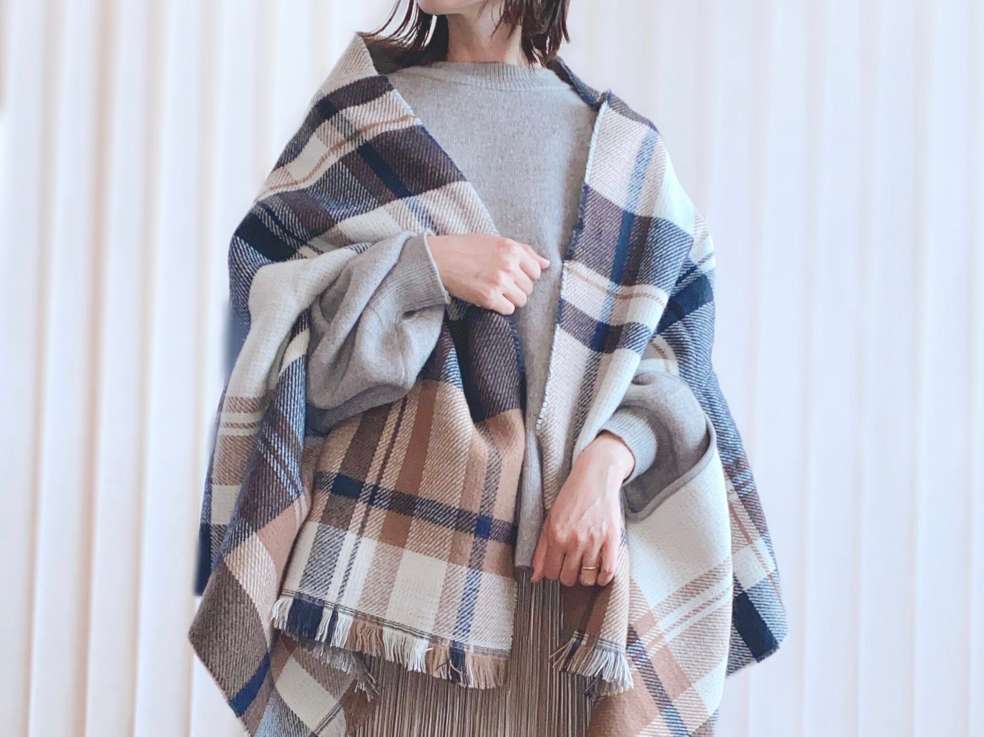 【しまむら】家の中でも外でも大活躍！ポンチョにもなる!?万能すぎるマルチストール