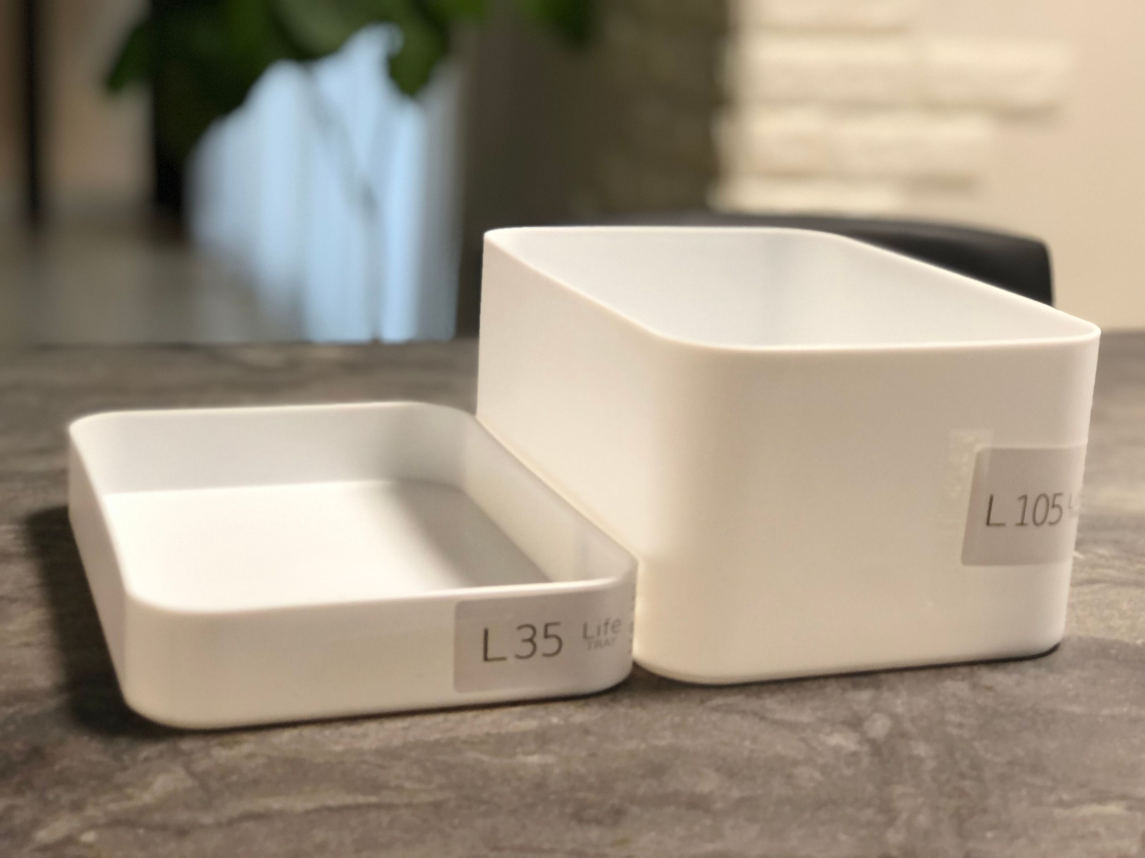 ダイソーの超高見えアイテム！マット白がうれしい「LIFE TRAY」はサイズバリエーションも豊富！