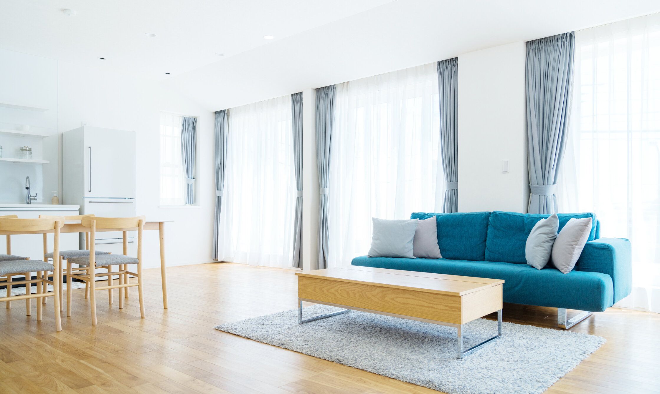 ちょい置きNG！リビングに置くと金運がダダ下がりするもの【Dr.コパの風水解説】