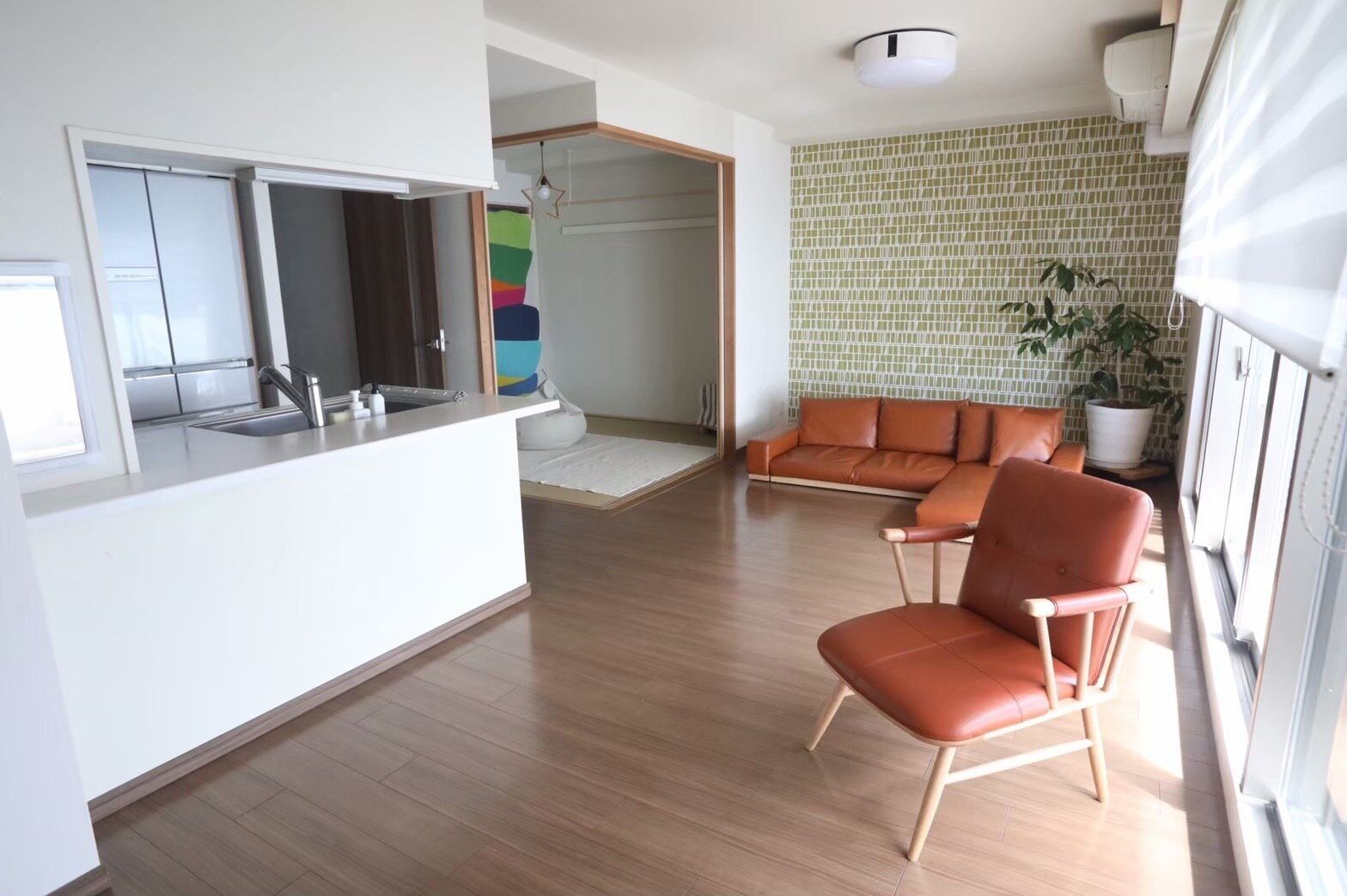 シンプリストが密かにやっている！狭いリビングを広くみせるコツ3選