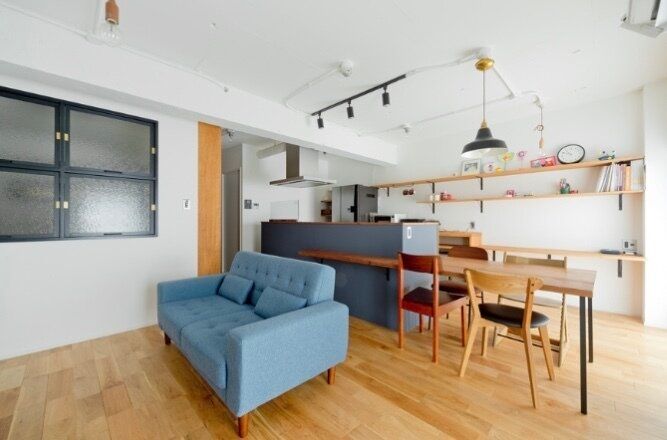 意識することはたったの3つ！狭いリビングを広く見せるコツ