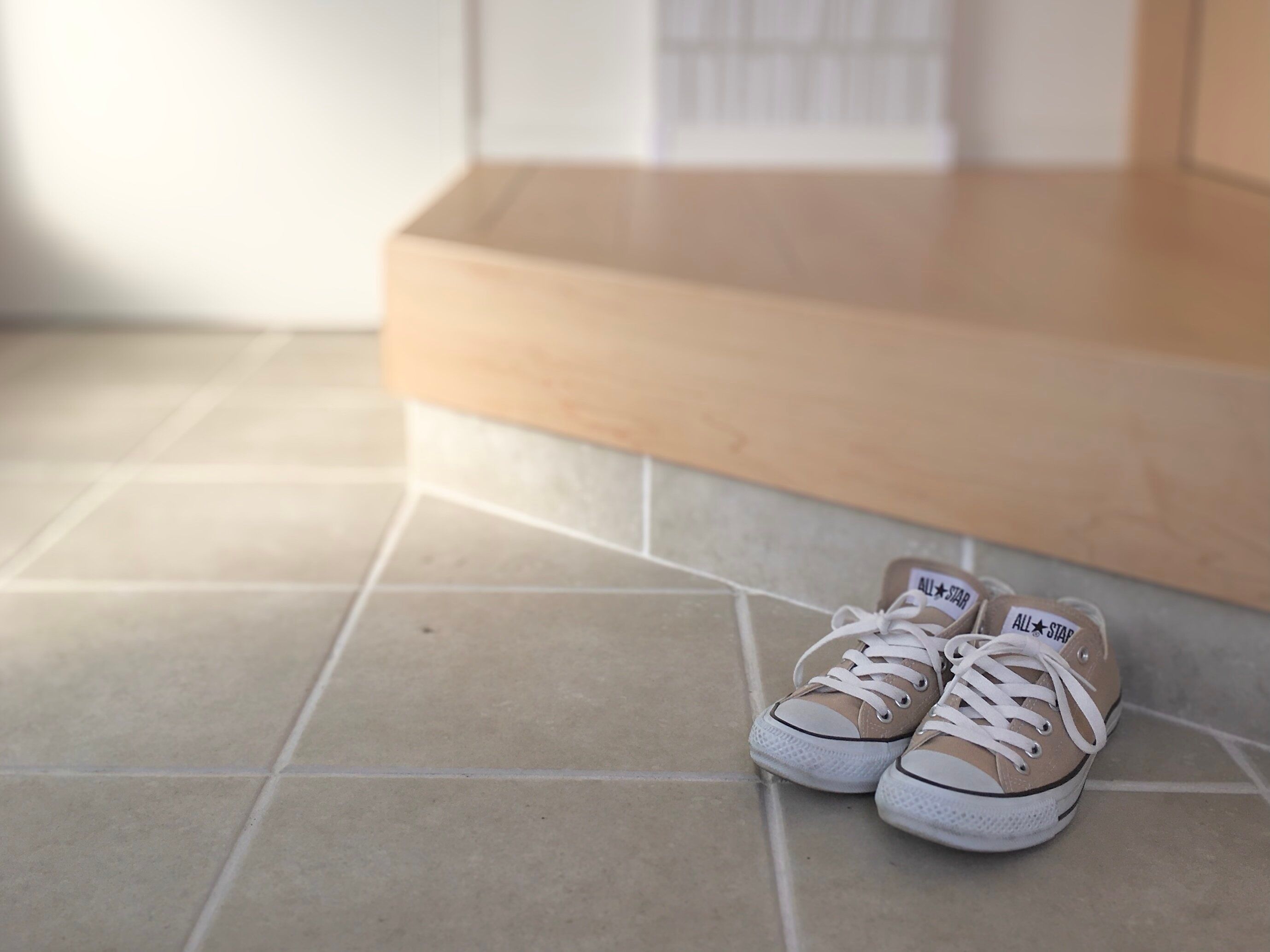 気軽に玄関タイル掃除！子どももズボラもやりたくなる激推し掃除グッズ