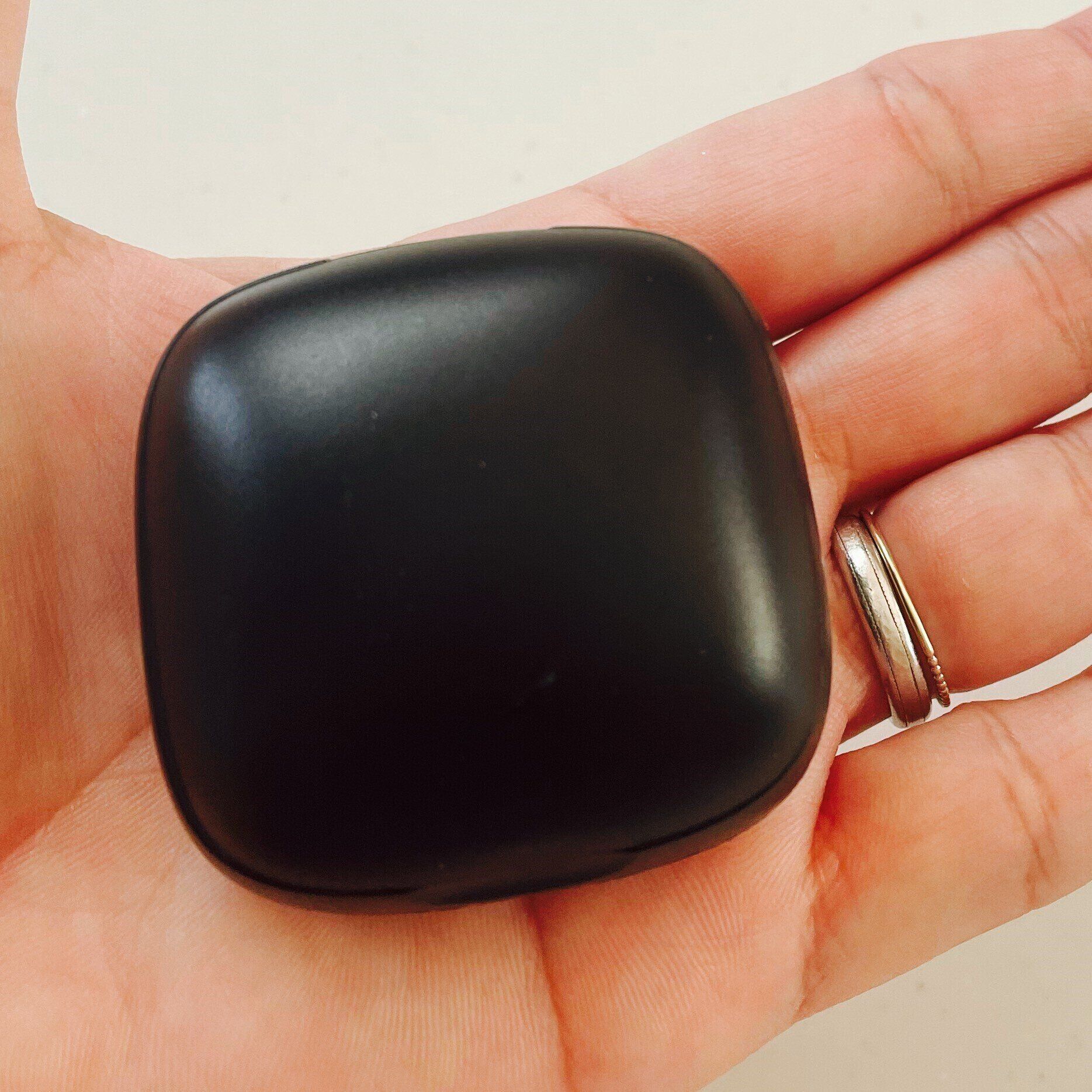 【ダイソー】前作は即品切れ！最新の完全ワイヤレスイヤホンはぜひゲットして！