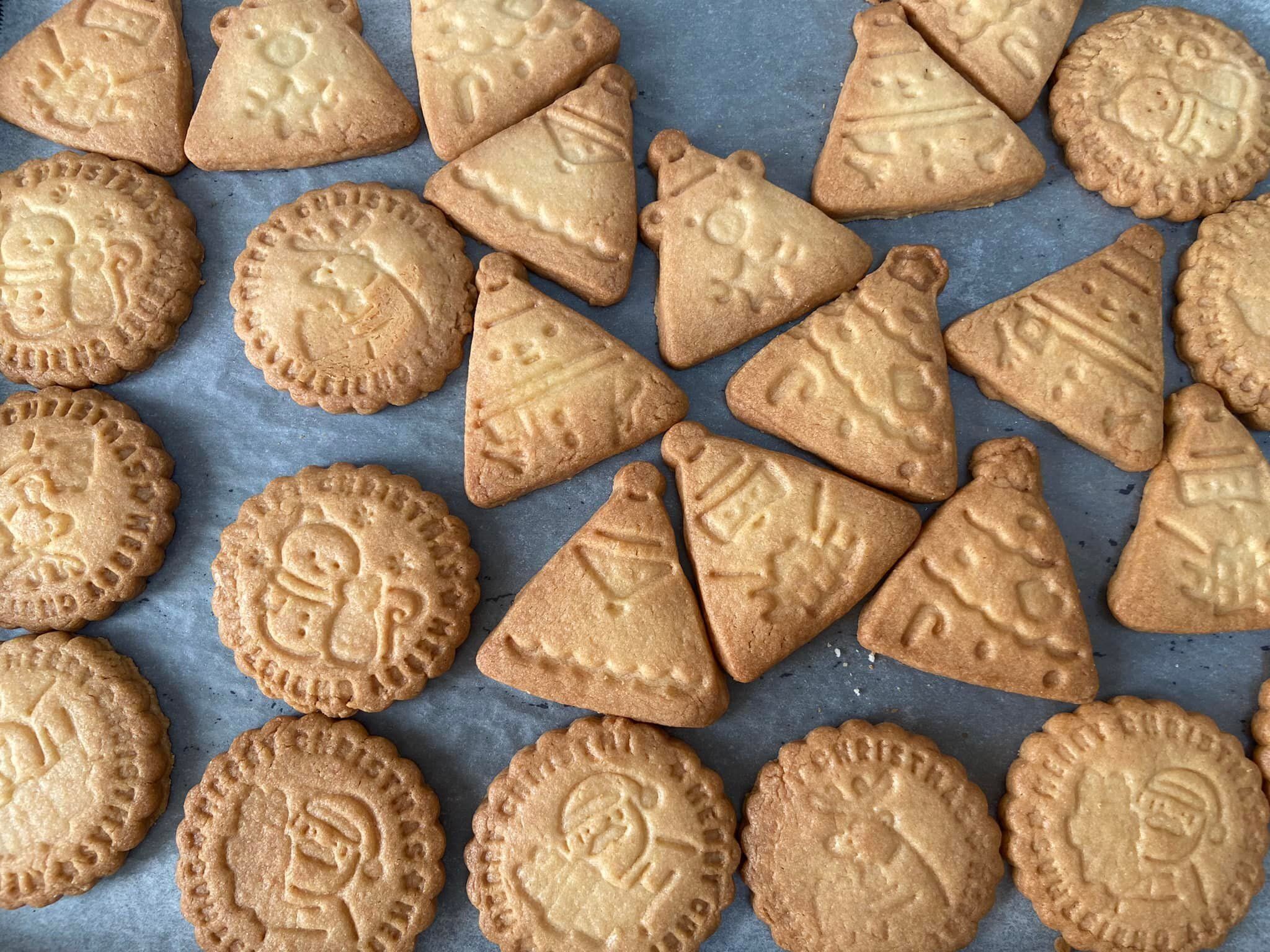 【クリスマス】cottaのクッキー型を使えばカンタンにクリスマスクッキーの出来上がり！