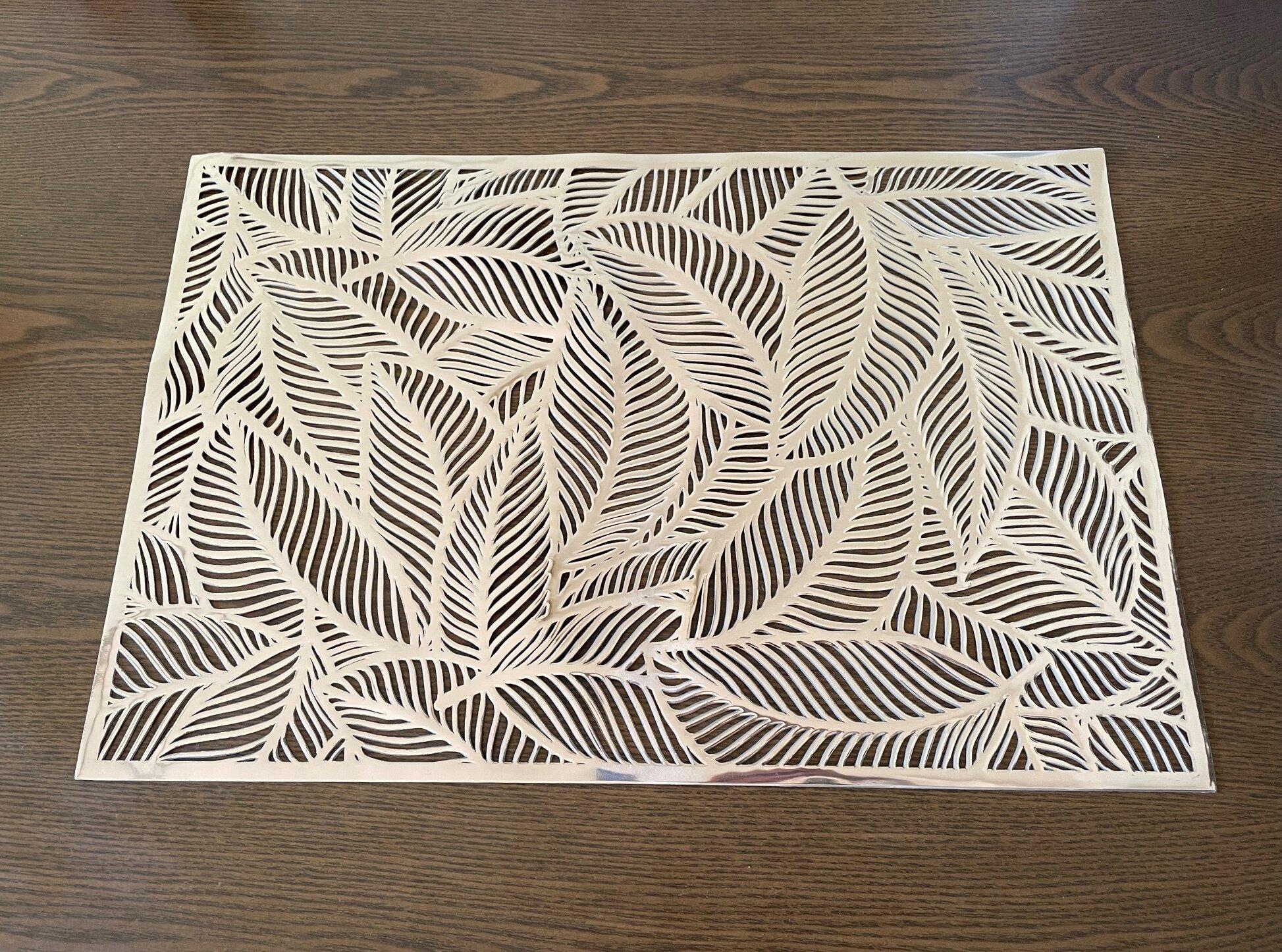 【セリア】110円でこの高級感！ゴールドカラーのランチョンマットがイイ！