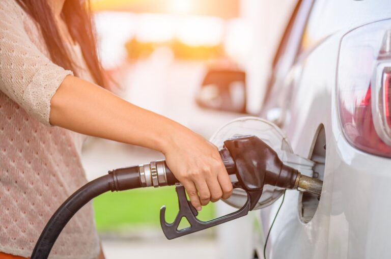 ガソリンの高値対策！節約のプロが教える「ガソリンをできるだけ安く給油する3つのコツ」