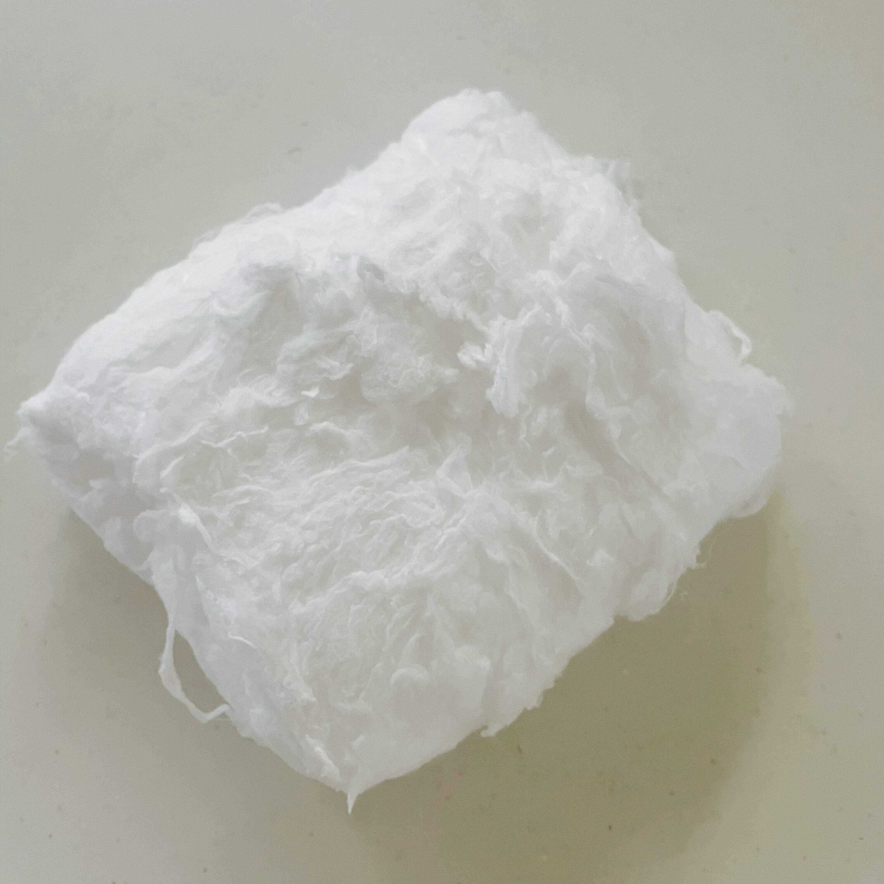 【ダイソー】食器洗いの救世主「わたぐも」がギトギト油を吸収してくれる！