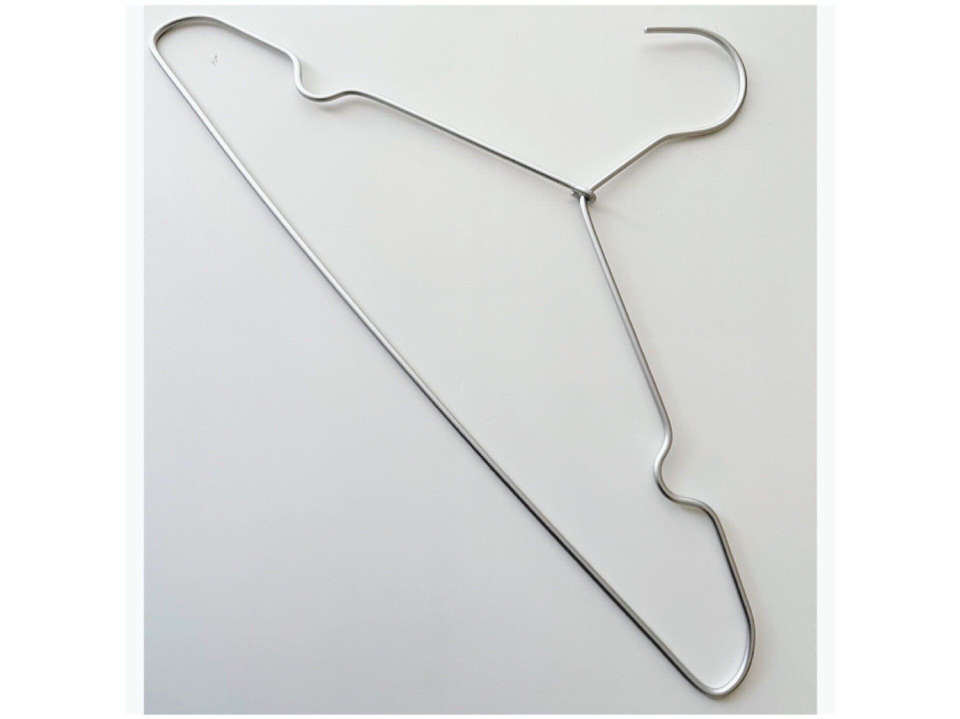 【ダイソー】私の愛用する洗濯アイテム「アルミハンガー」