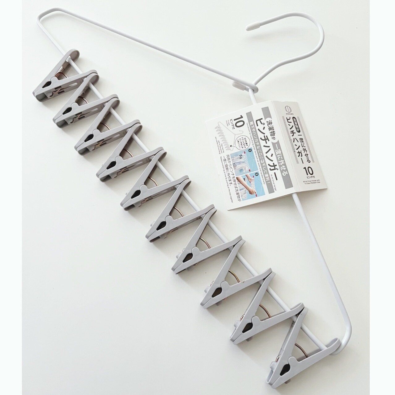 【100円ショップ】私の愛用する洗濯アイテム「ピンチハンガー」