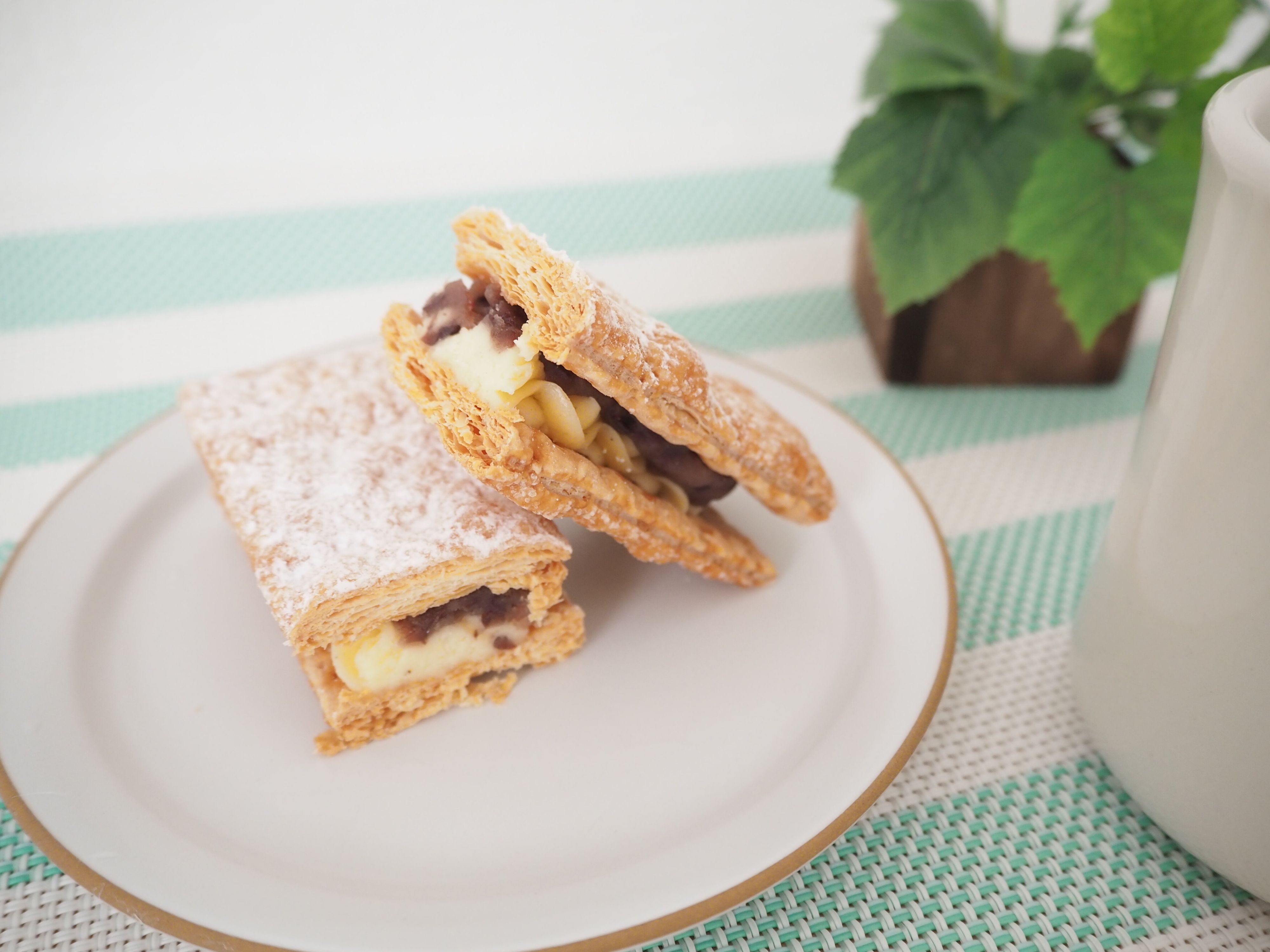 【ミニストップ】まるでデパ地下スイーツ！あんバターミルフィーユサンドの絶妙なハーモニーを試してみて！