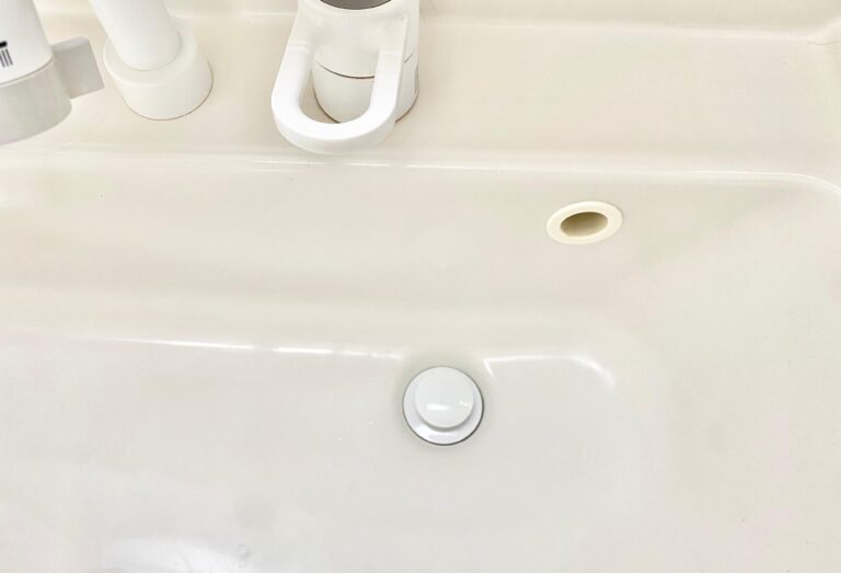 【ダイソー】もう排水口掃除しないでOK！洗面ゴミガード