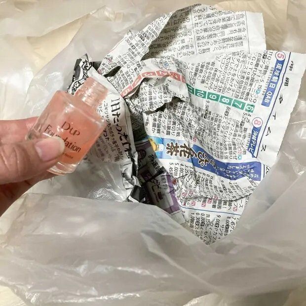 マニキュアってどう捨てるの？「そのままポイ」できないゴミの捨て方を解説