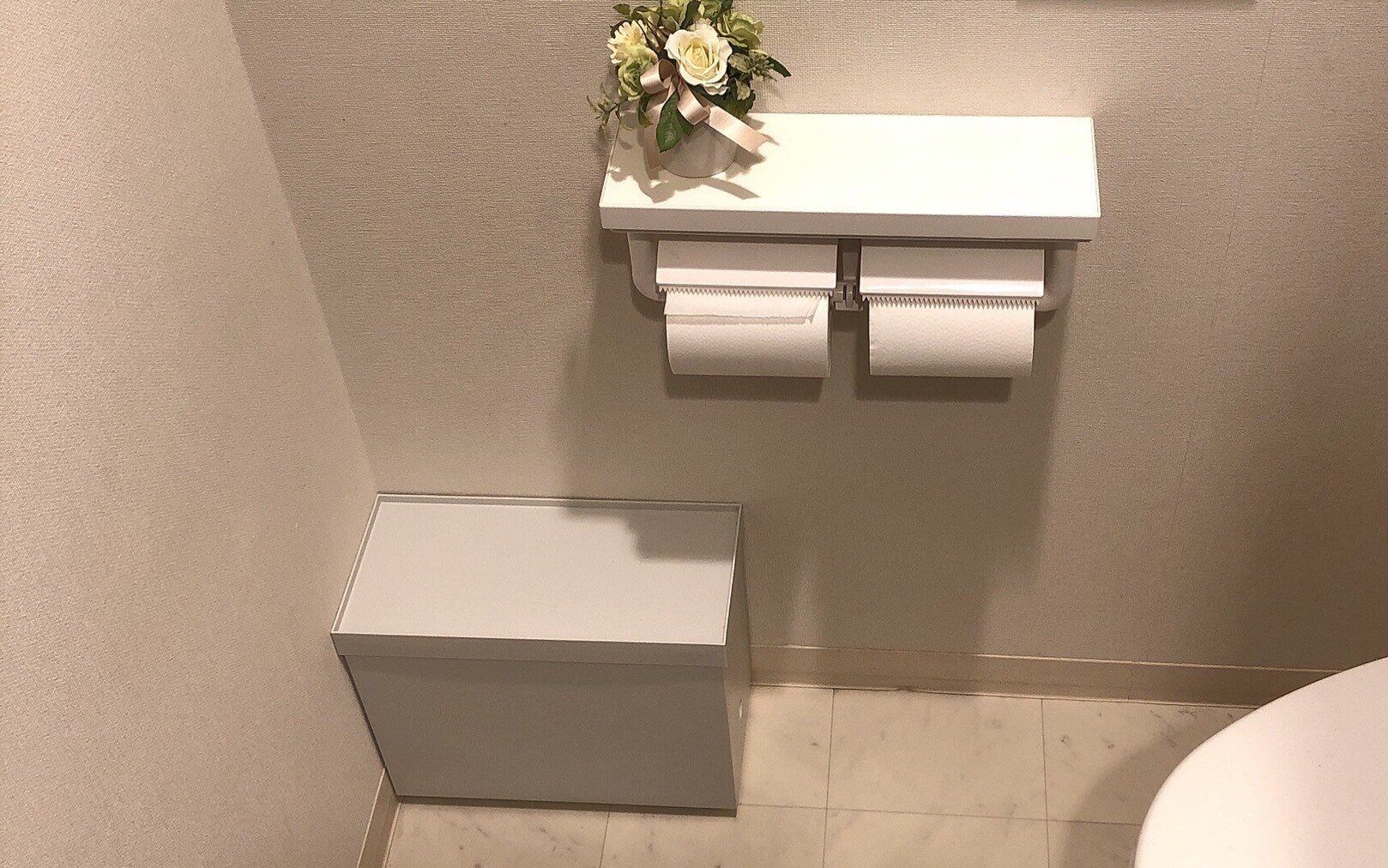 もうトイレから呼ばれない！無印とダイソーで動くトイレットペーパー収納