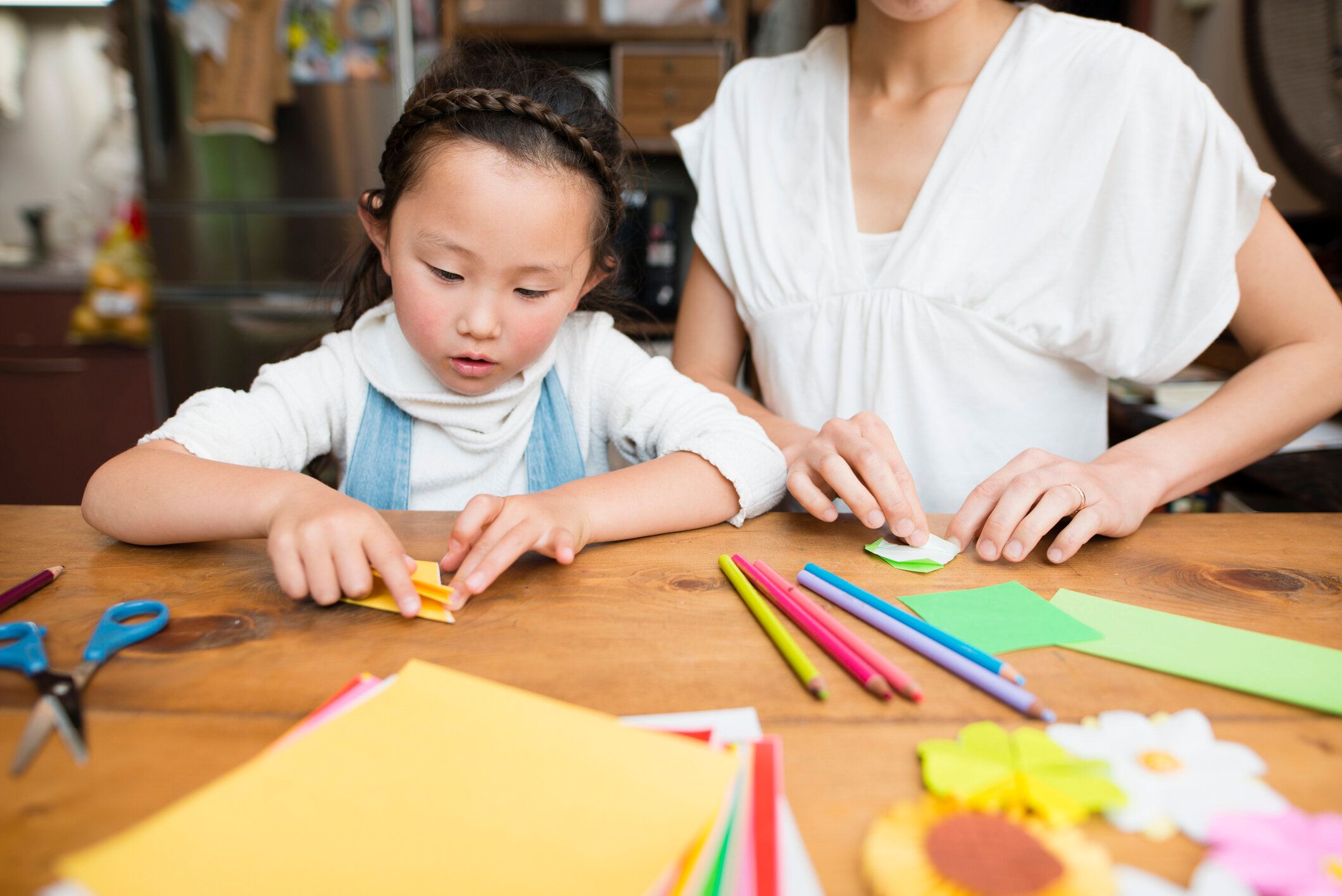 「上手につくりたい」を伸ばす！手指をつかう遊びのススメ