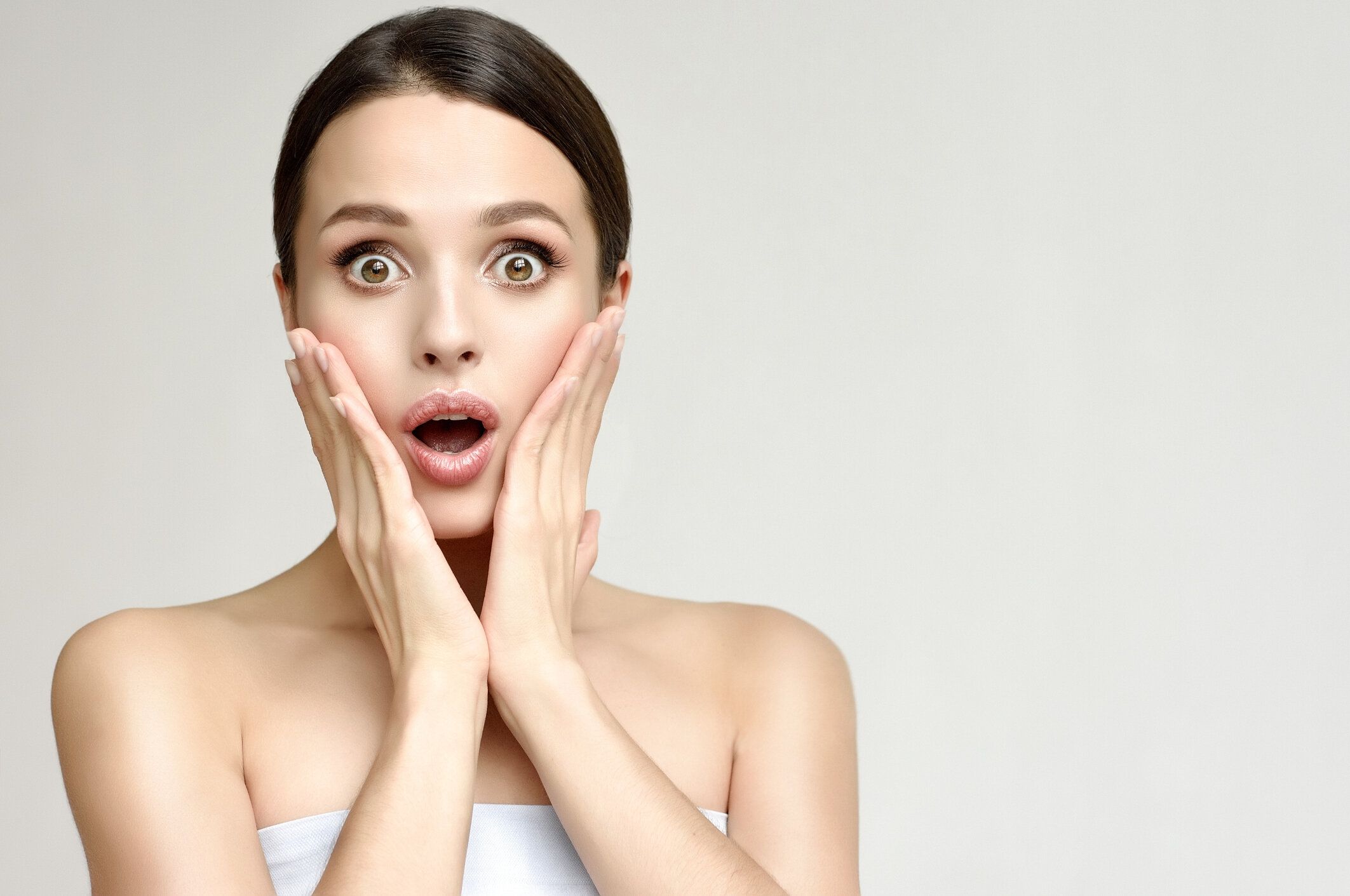 知ってた？ワセリン最強説！目尻のシワに花粉症、ヘアケアにも？目からウロコの使い方もご紹介