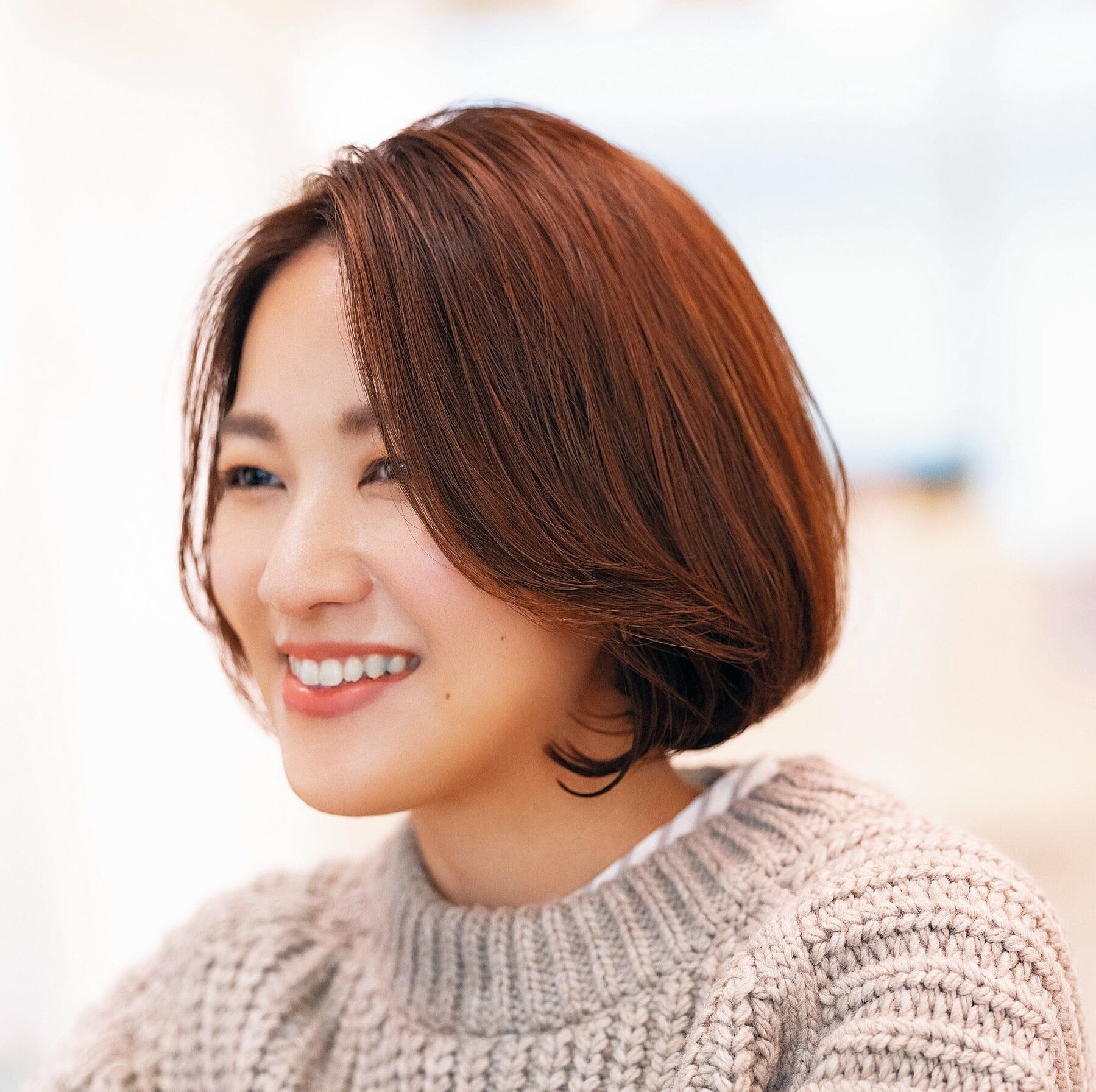 白髪が気になり始めたら！悪目立ちせず長期間美髪が続くカラーリングの方法