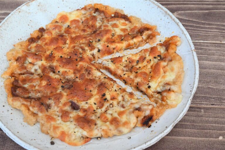小麦粉なし！栄養満点オートミールでつくる！ピザ風チーズ焼きレシピ